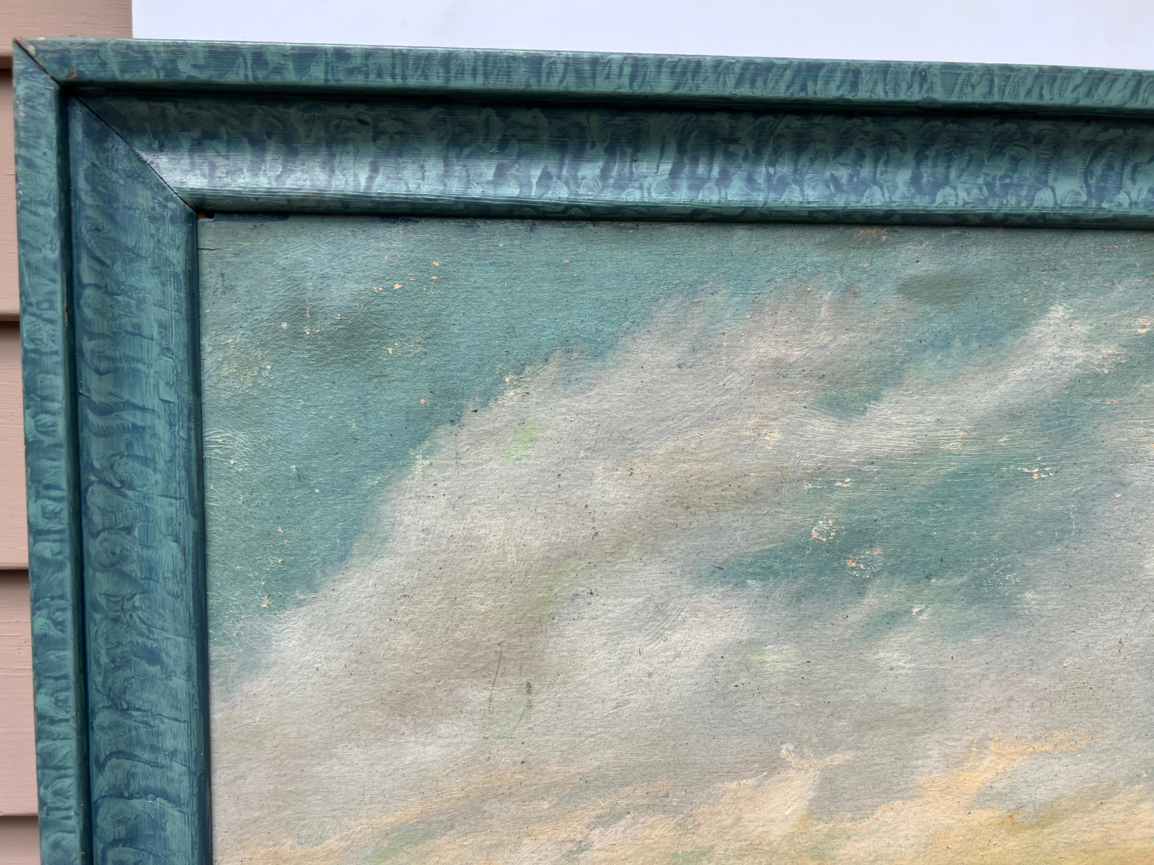 Up&Up est une grande peinture à l'huile sur panneau représentant une scène côtière sereine au coucher du soleil, capturant un moment de tranquillité dans un paysage naturel. La composition est centrée sur une baie calme entourée de montagnes, avec