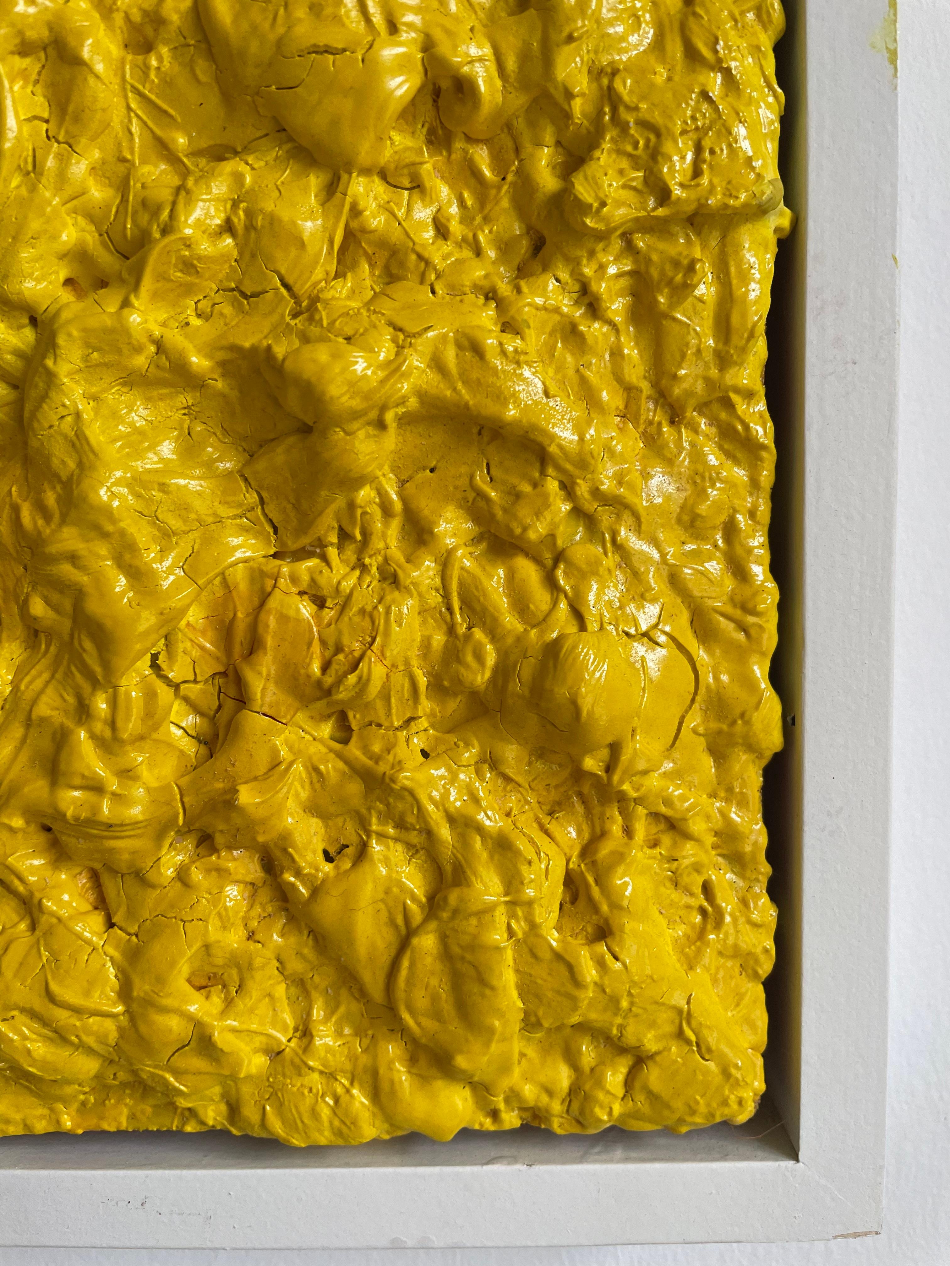 Contemporanea con texture spessa ad impasto astratto in giallo brillante monocromatico 1
