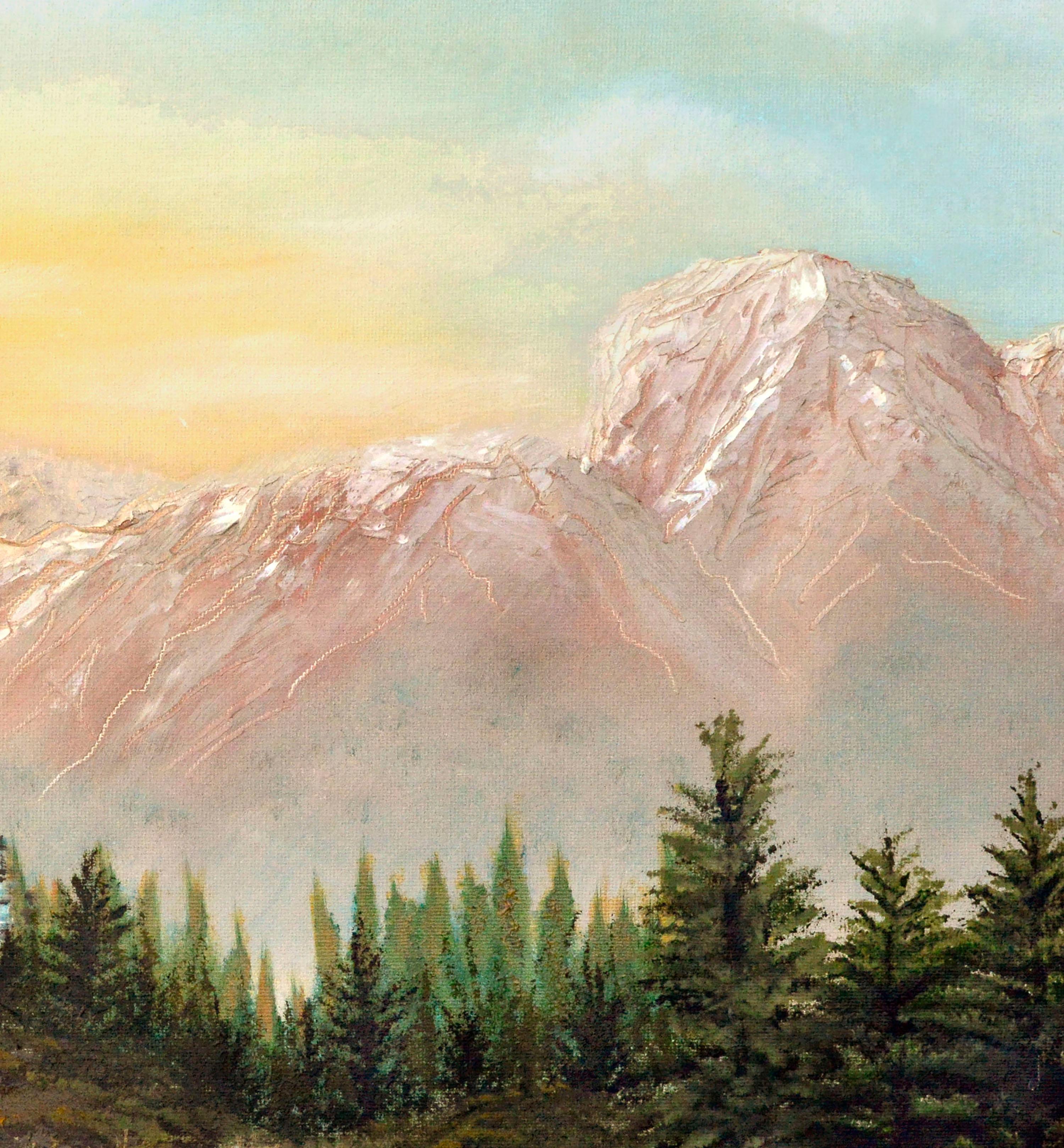 Paysage lumineux du milieu du siècle représentant le soleil se levant dans les Hautes Sierras de Yosemite, par un artiste inconnu (américain, 20e siècle). Non signée. Non encadré. Taille de l'image : 16 