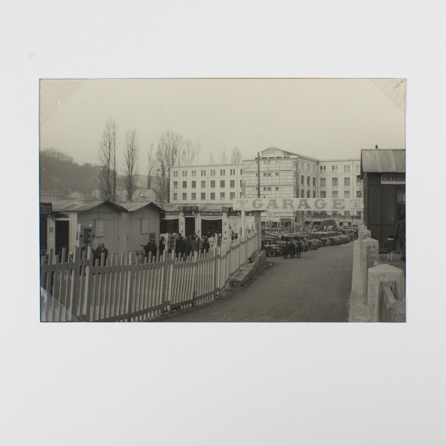 A unique original silver gelatin black and white photography, The International Autumn Fair in Lyon, France, 19th of March 1927. 
A view of the parking lot at the International Autumn Fair in Lyon, March 19, 1927.
Features:
Original Silver Gelatin