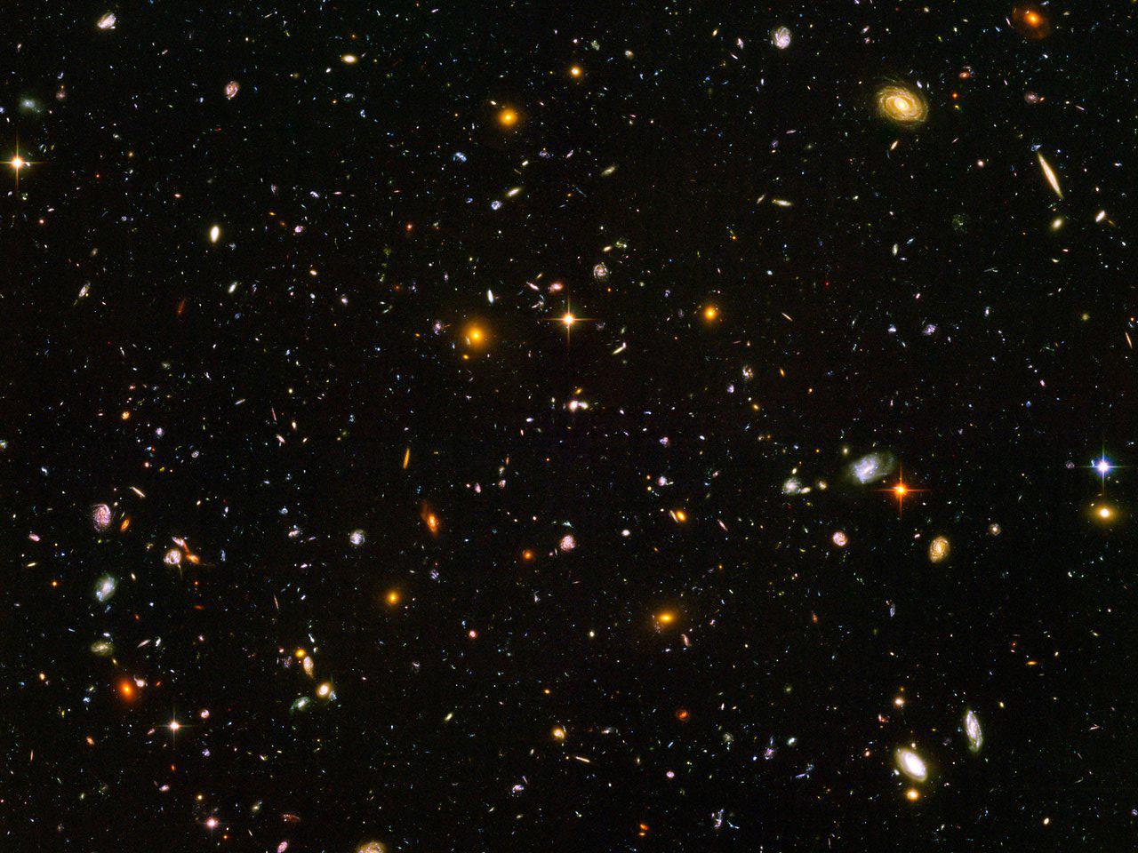 Unknown Color Photograph – 36x48 „Hubble Deep Field“ Teleskop-Raumteilerfotografie NASA Archivdruck