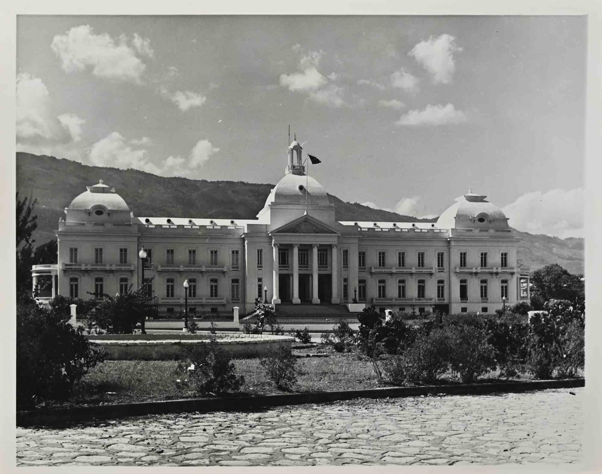 Unknown Figurative Photograph - A Peek at  Haiti - Vintage Photograph - 1960s