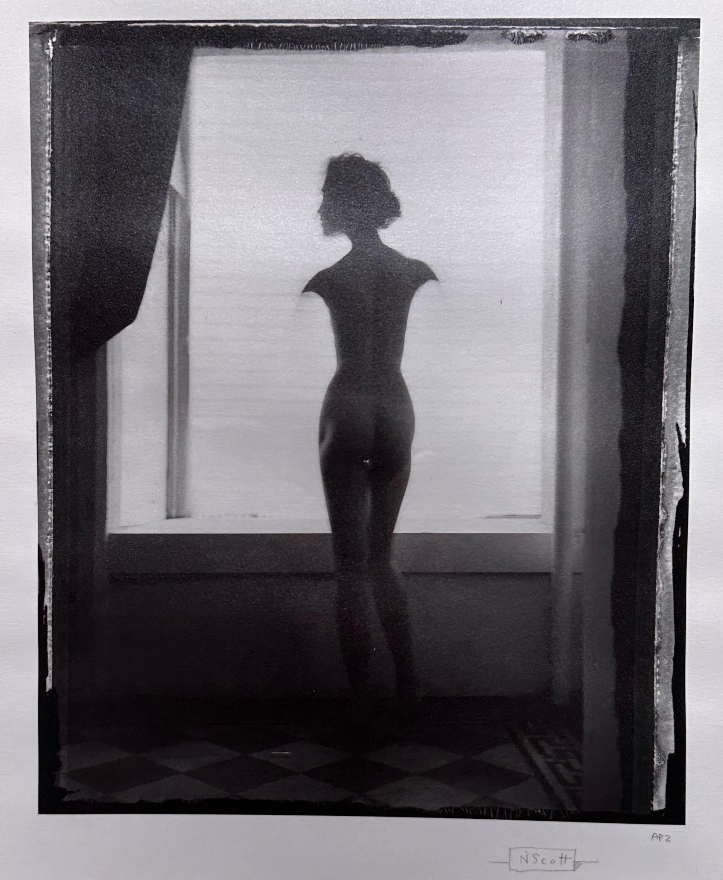 Femme nue abstraite - Photograph de Unknown