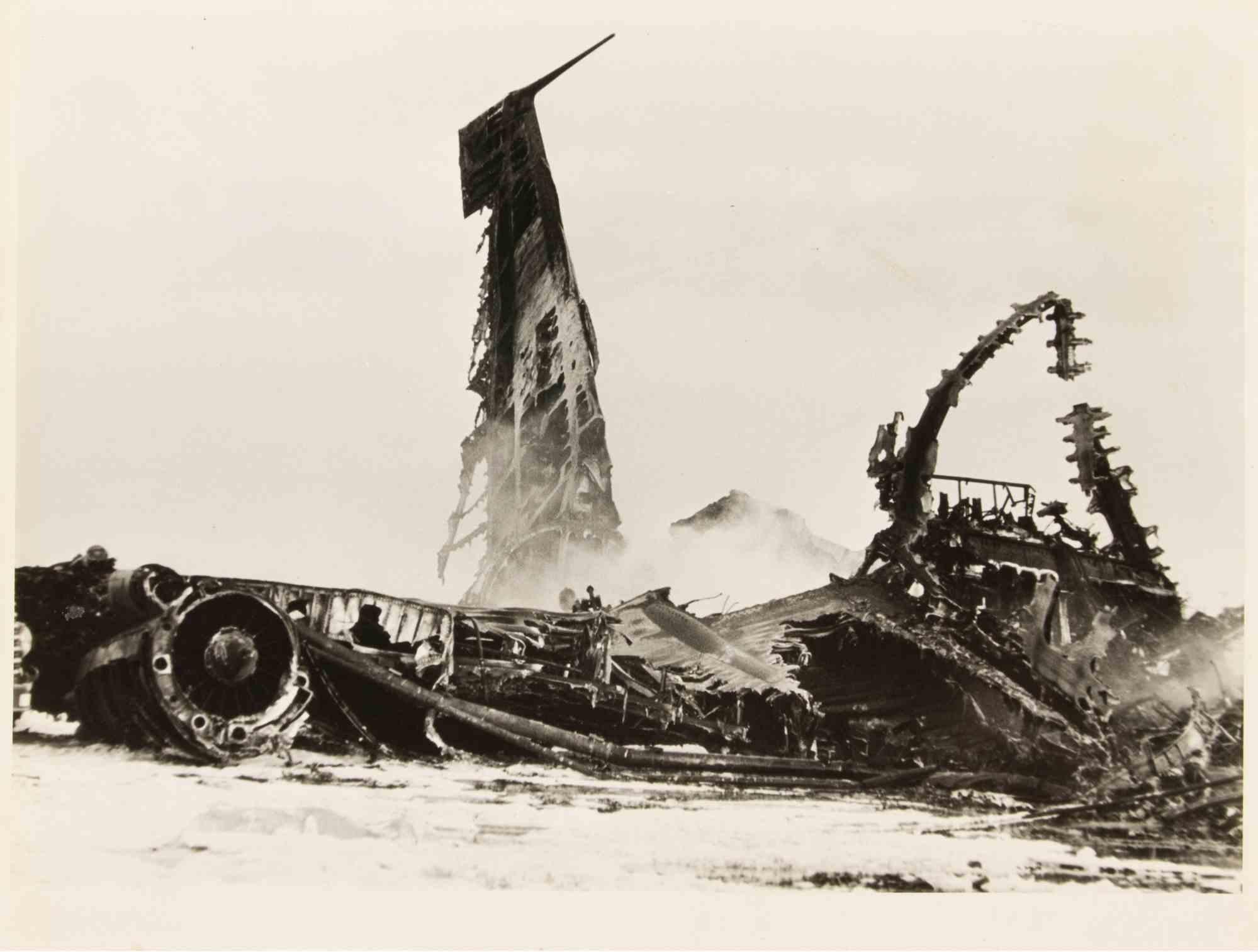Unknown Portrait Photograph - Airplane on fire - Vintage Photograph - 1960s