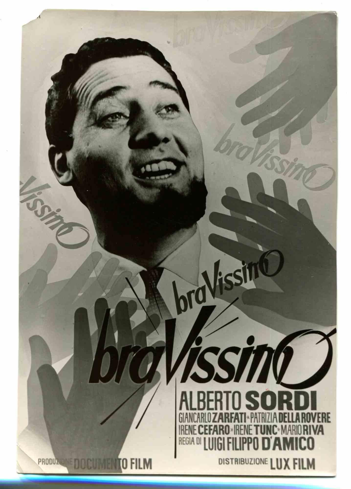 Unknown Figurative Photograph - Alberto Sordi in "Bravissimo" - Vintage Photo - 1960s