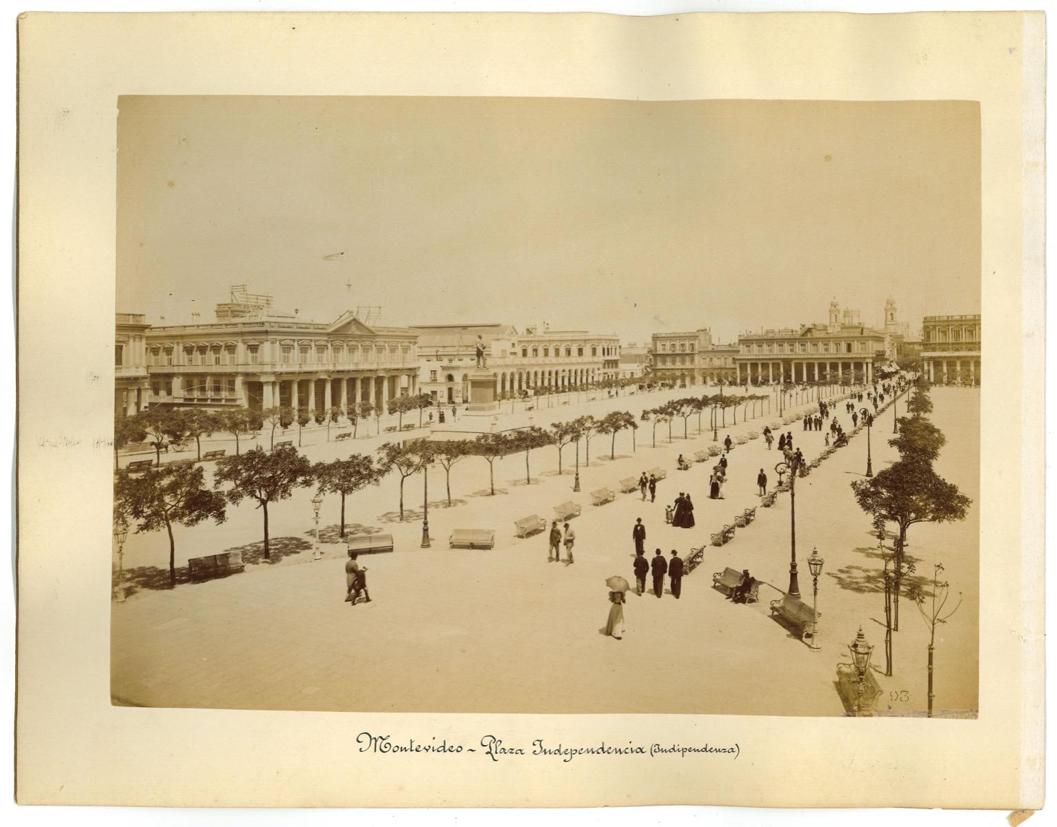 Unknown Landscape Photograph - Ancient View of Montevideo - Vintage Photo - 1880s