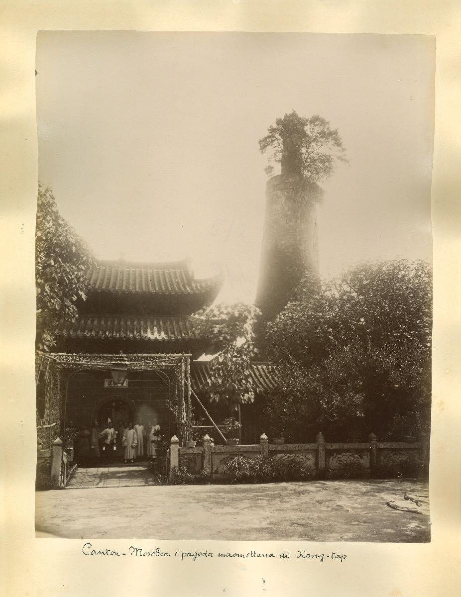 Unknown Figurative Photograph - Ancient View of the Temple of Canton - Original Albumen Prints - 1890s