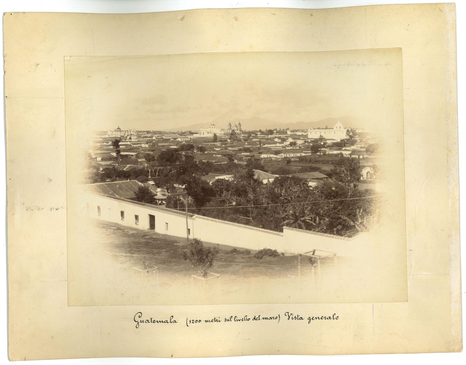 Unknown Figurative Photograph - Ancient Views of S. Josè di Guatemala - Original Vintage Photo - 1880s