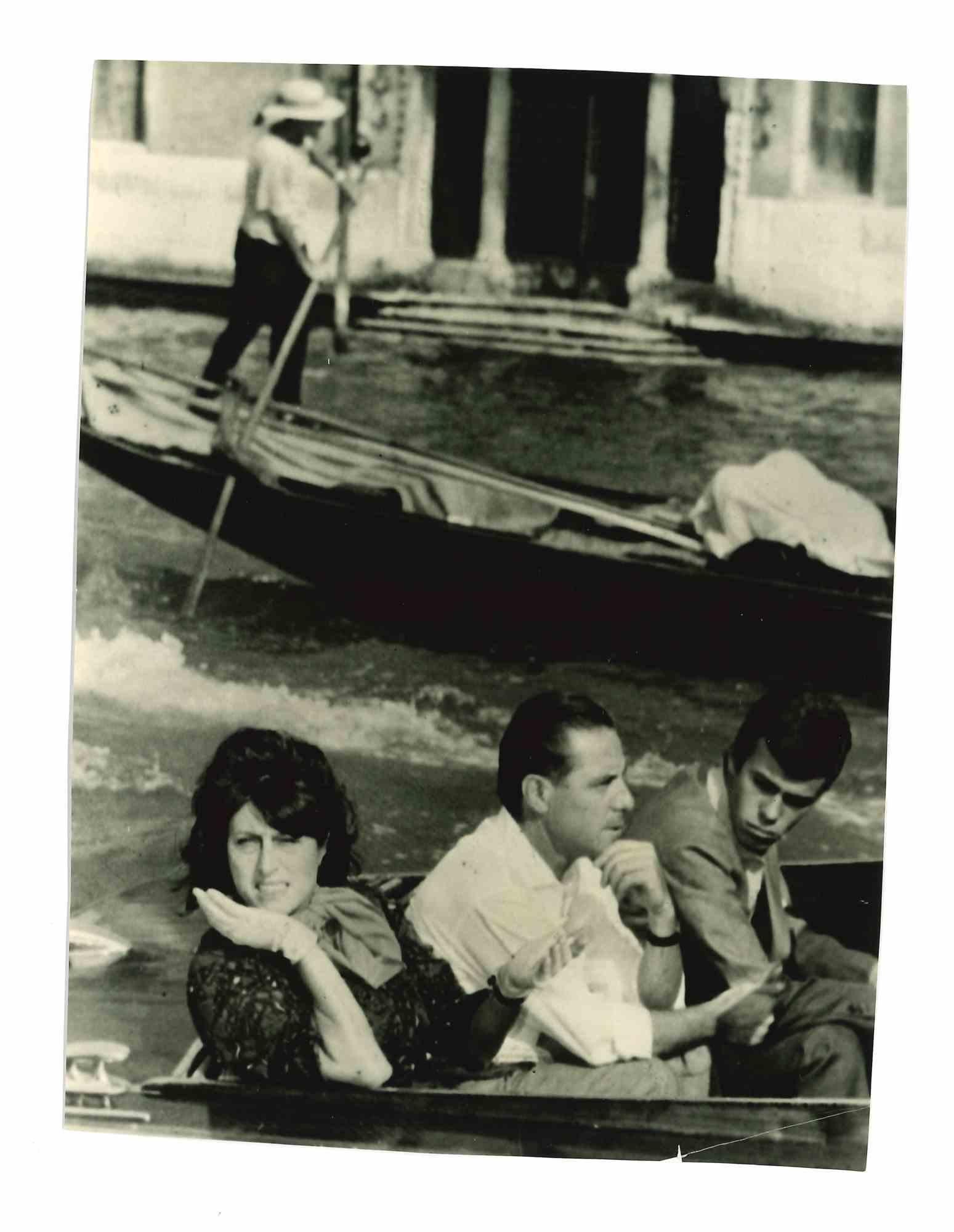 Unknown Black and White Photograph - Anna Magnani and Renato Castellani - Vintage Photo - 1950s