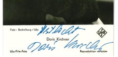 Autographisches Porträt von Doris Kirchner - Vintage b/w Postcard - 1960er Jahre