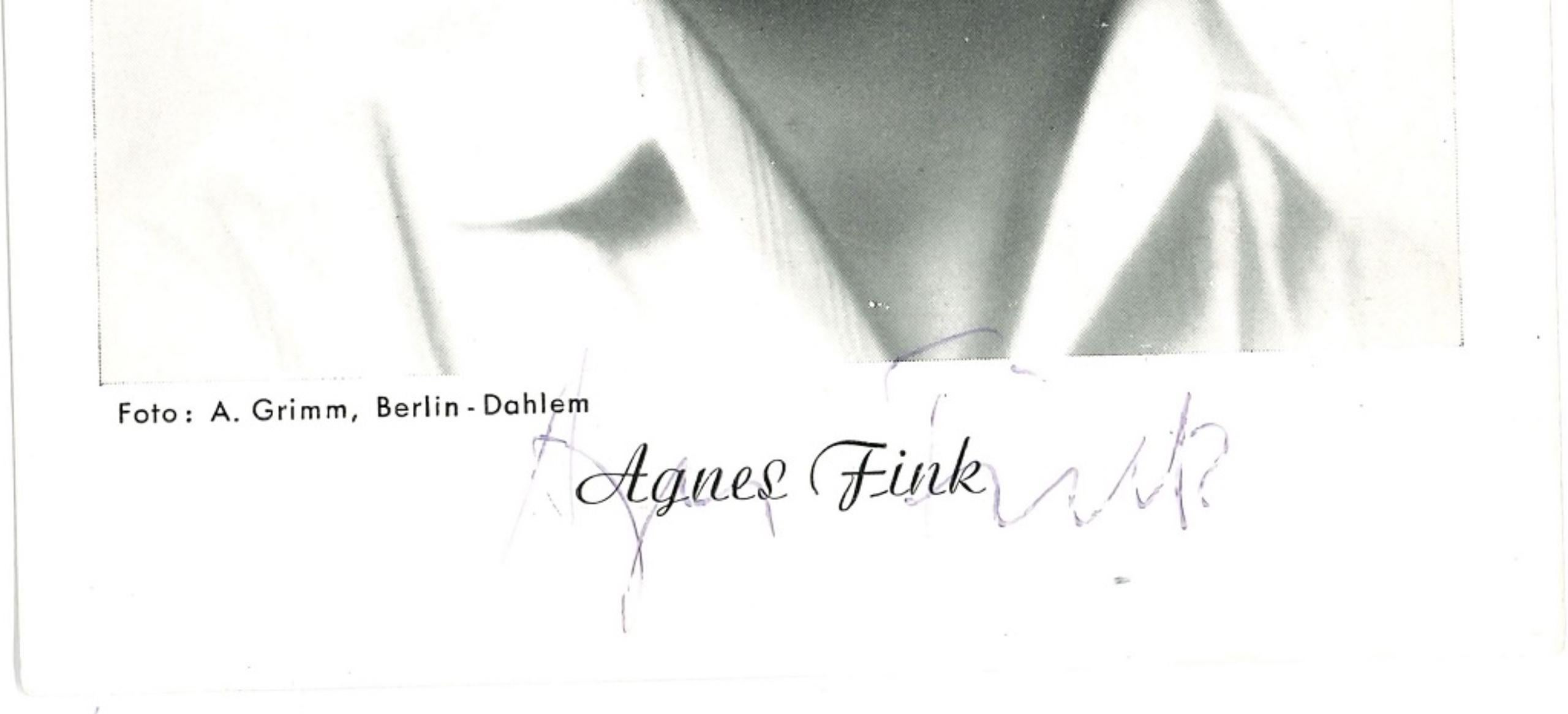 Autographed Portrait of Agnes Fink - Original b/w Postcard Portrait - 1950s - Photograph by Unknown