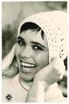 Autographed portrait of Eva Schreiber - Vintage b/w Postcard - 1958