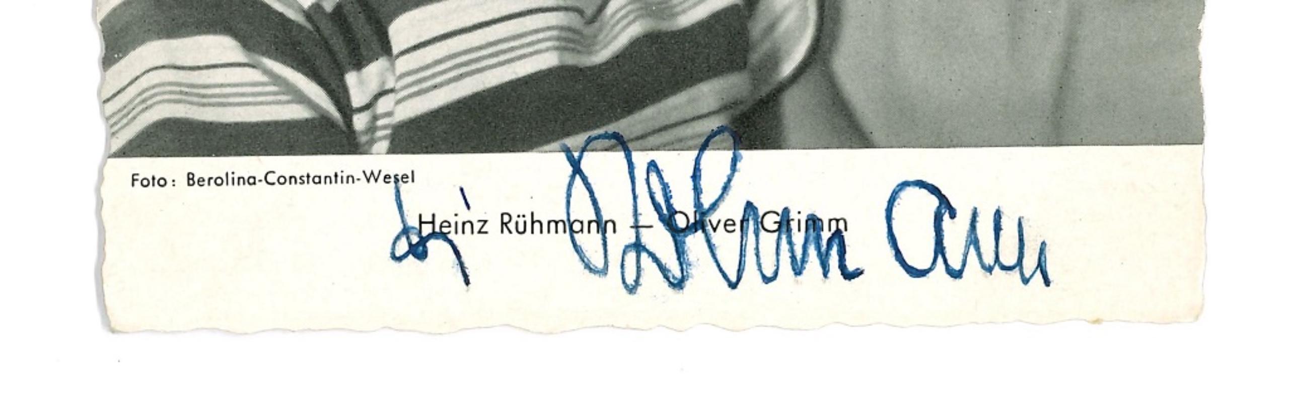 Autographed Portrait of H. Rühmann und O. Grimm - Vintage b/w Postcard - 1950s - Photograph by Unknown