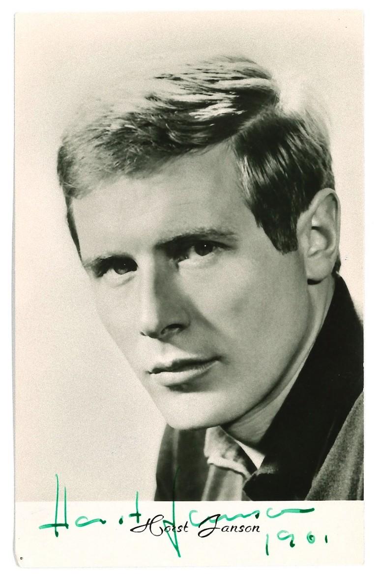 Unknown Black and White Photograph – Autographisches Porträt von Horst Janson – Vintage  s/w Postkarte - 1961