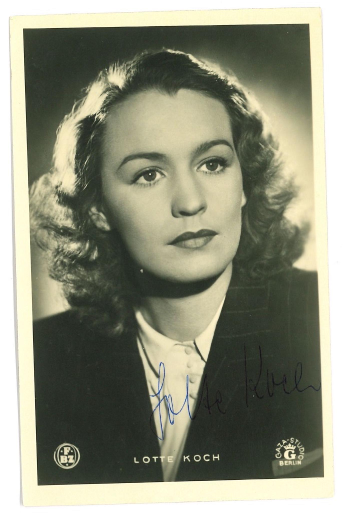 Unknown Portrait Photograph - Autographed Portrait of Lotte Koch - Original b/w Postcard - 1950s