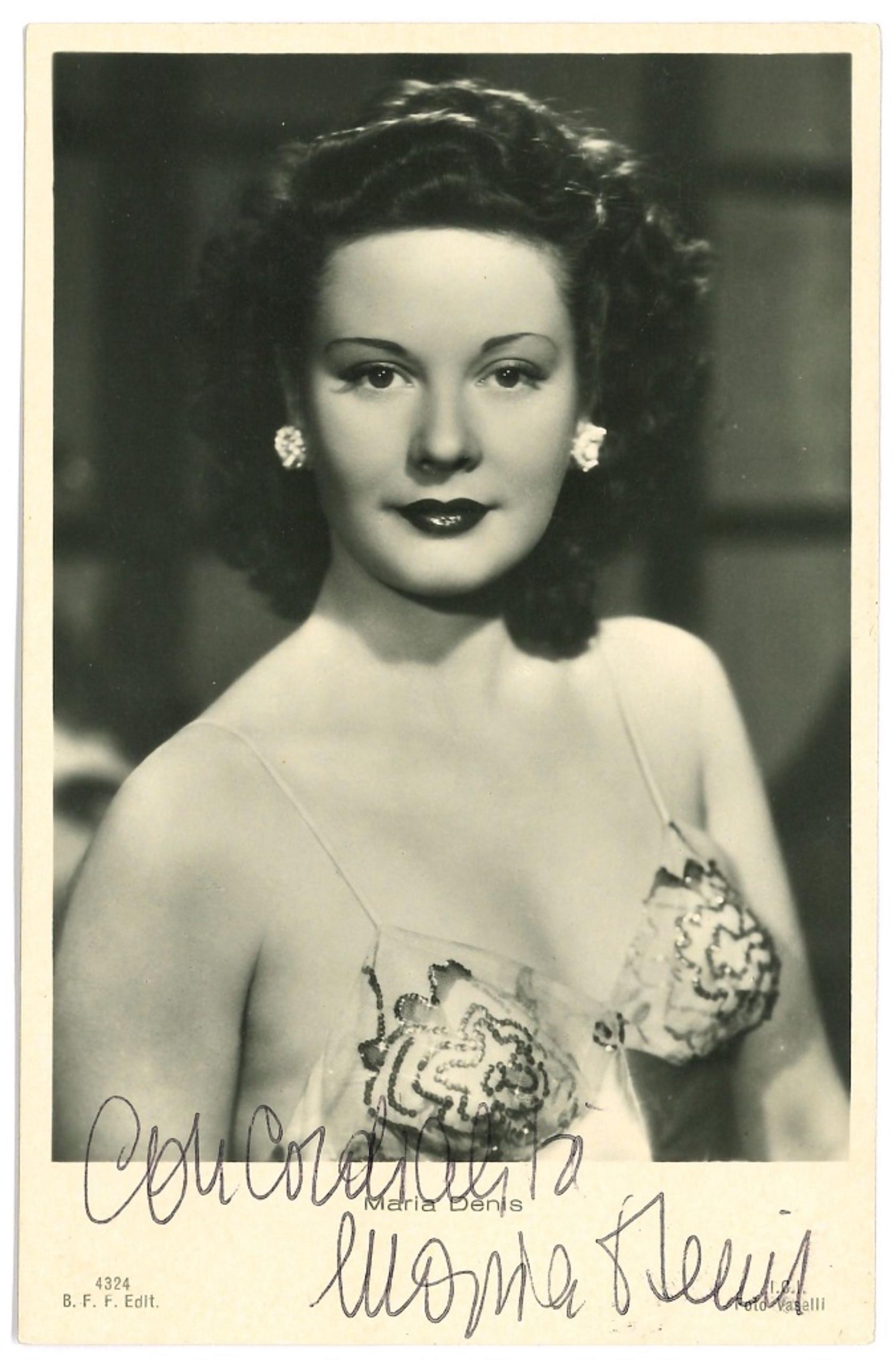 Autographed Portrait of Maria Denis - Original b/w Postcard - 1960s