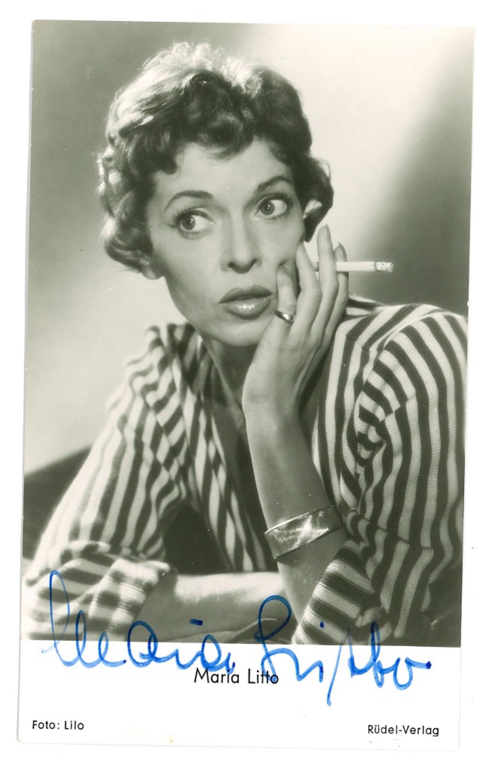 Unknown Portrait Photograph - Autographed Portrait of Maria Litto - Original b/w Postcard - 1950s