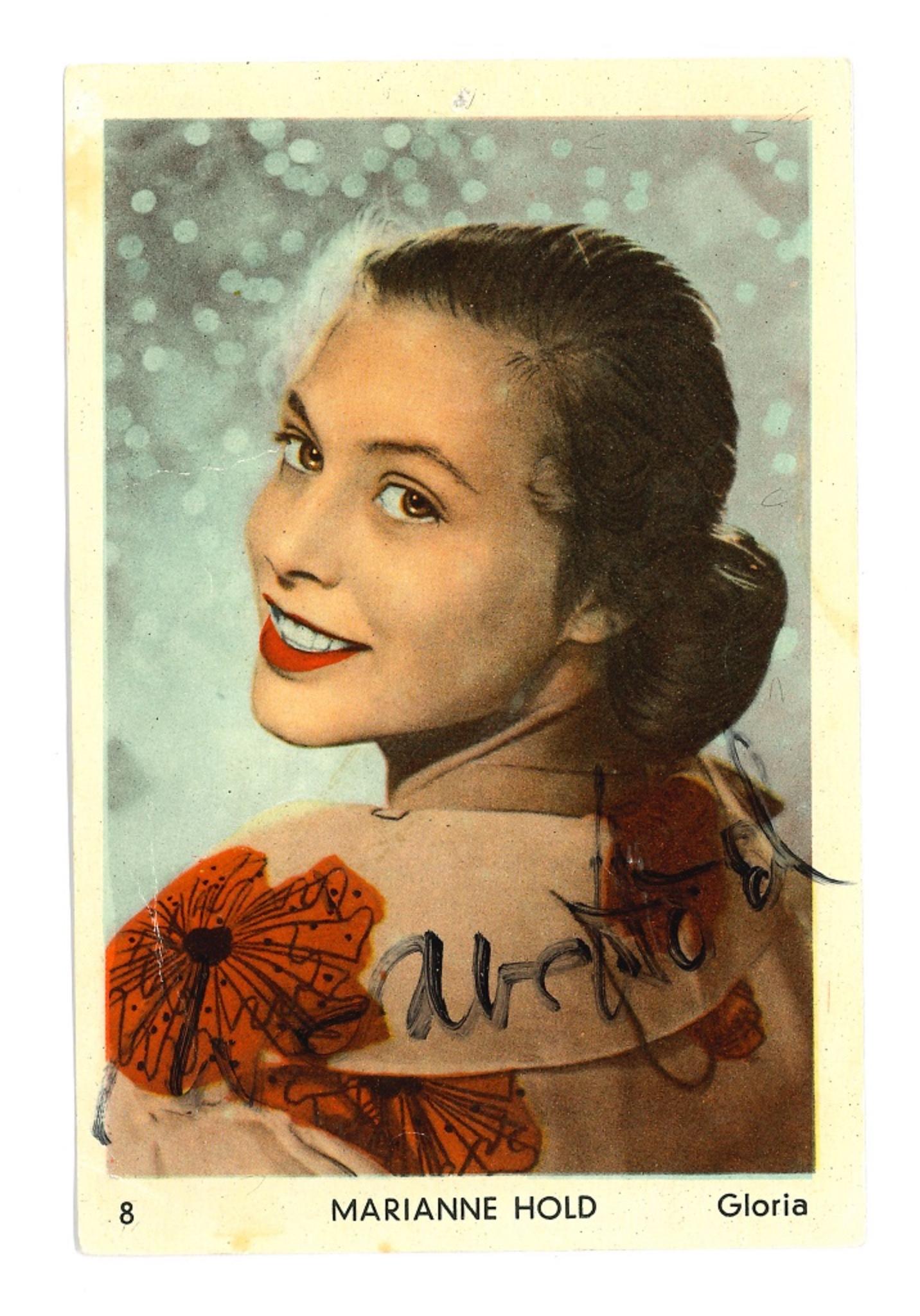 Unknown Portrait Photograph – Autographisches Porträt von Marianne Hold - 1960er Jahre
