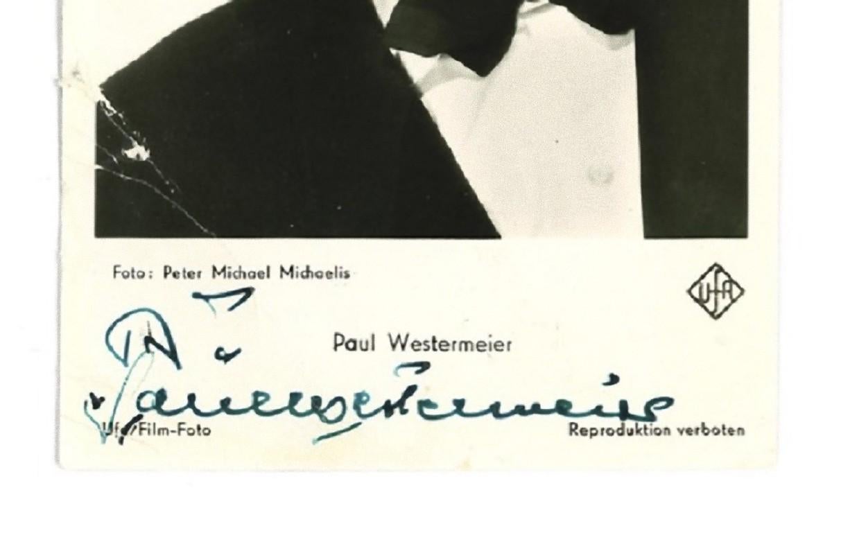 Autographisches Porträt von Paul Westermeier - Vintage b/w Postcard - 1960er Jahre – Photograph von Unknown