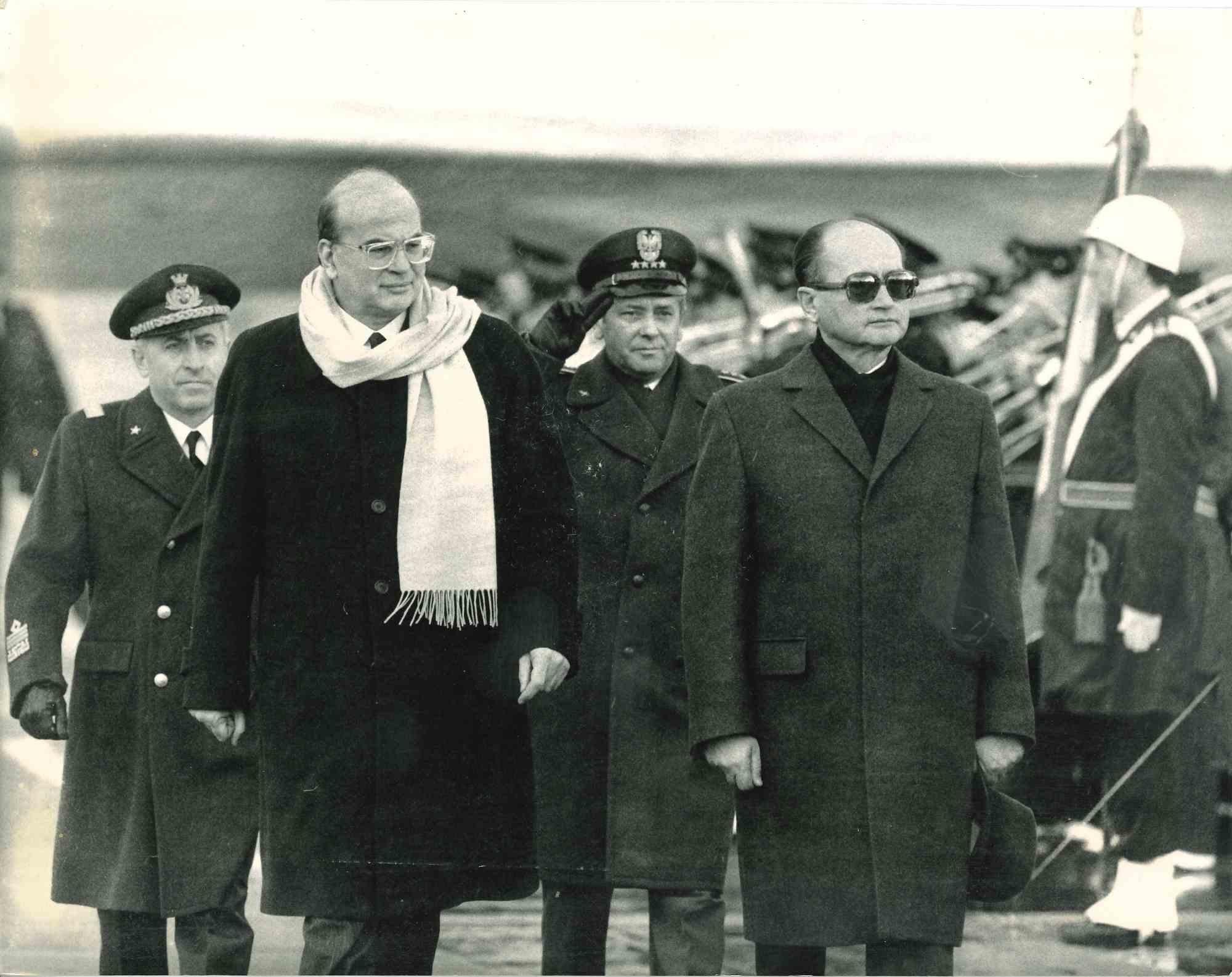 Unknown Portrait Photograph - Bettino Craxi with General Jaruzelsky - Photo- 1980s