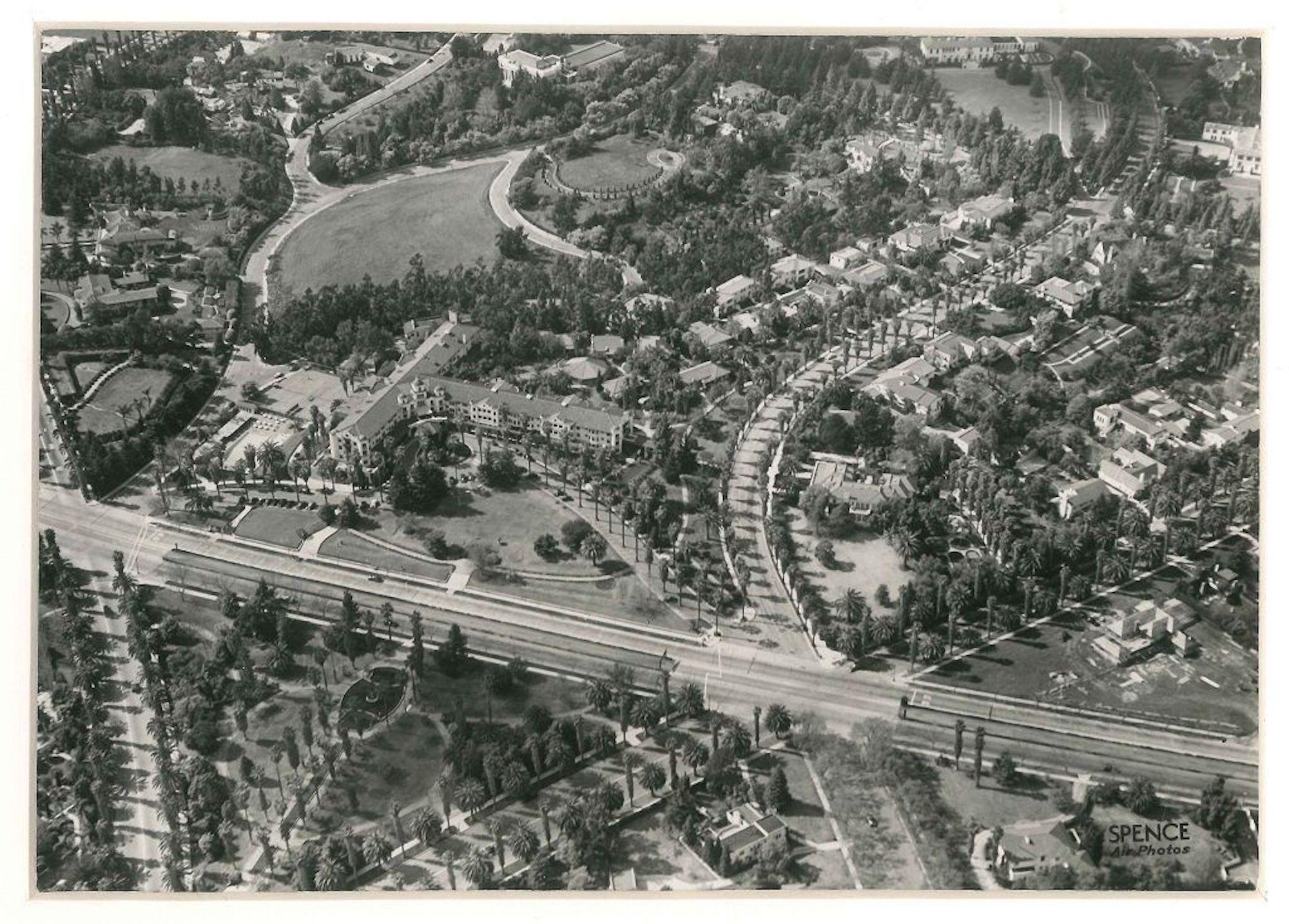 Unknown Landscape Photograph - Beverly Hills Hotel - Original Vintage Air Photo 1939 