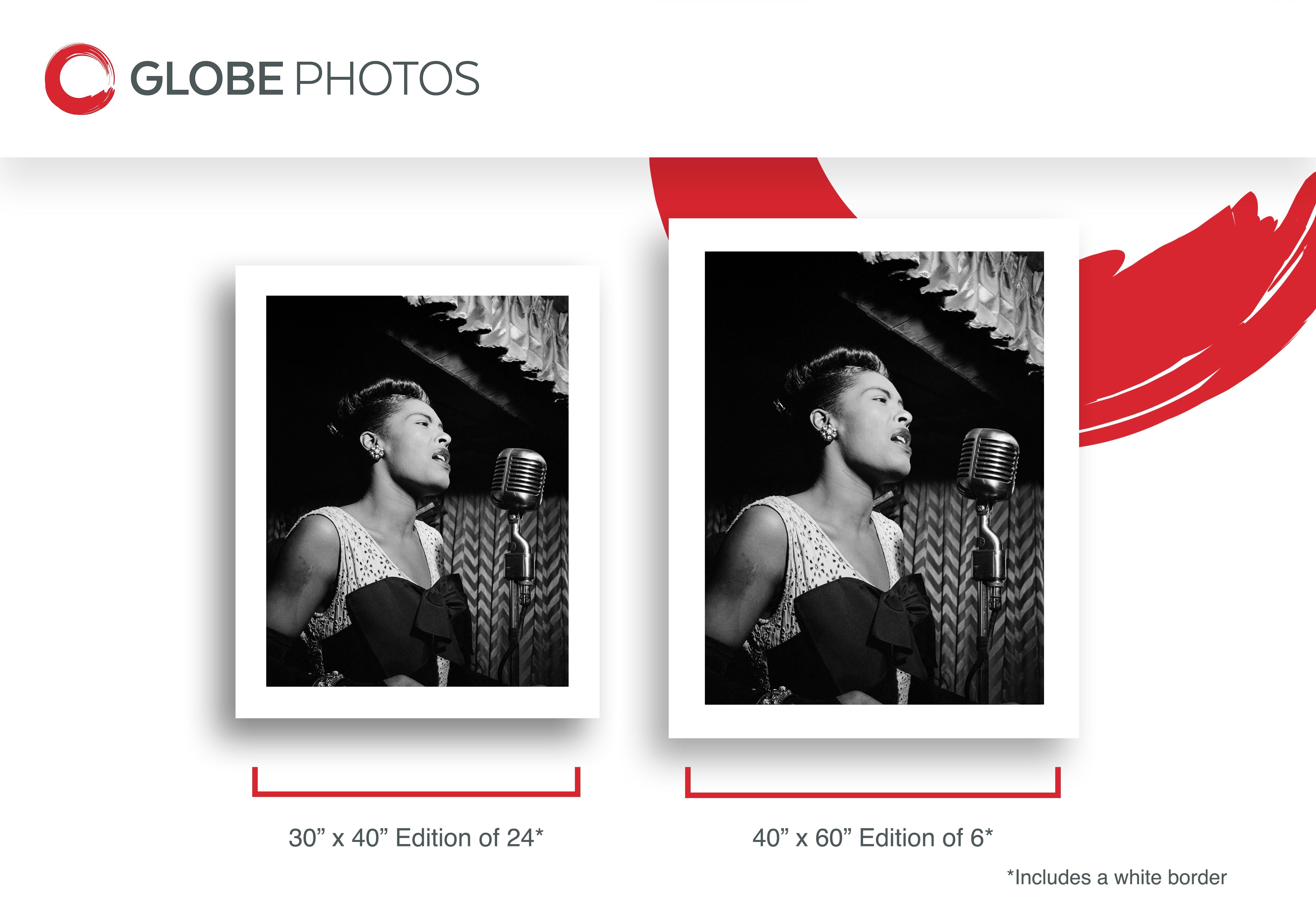 Billie Holiday im Downbeat (Schwarz), Portrait Photograph, von Unknown