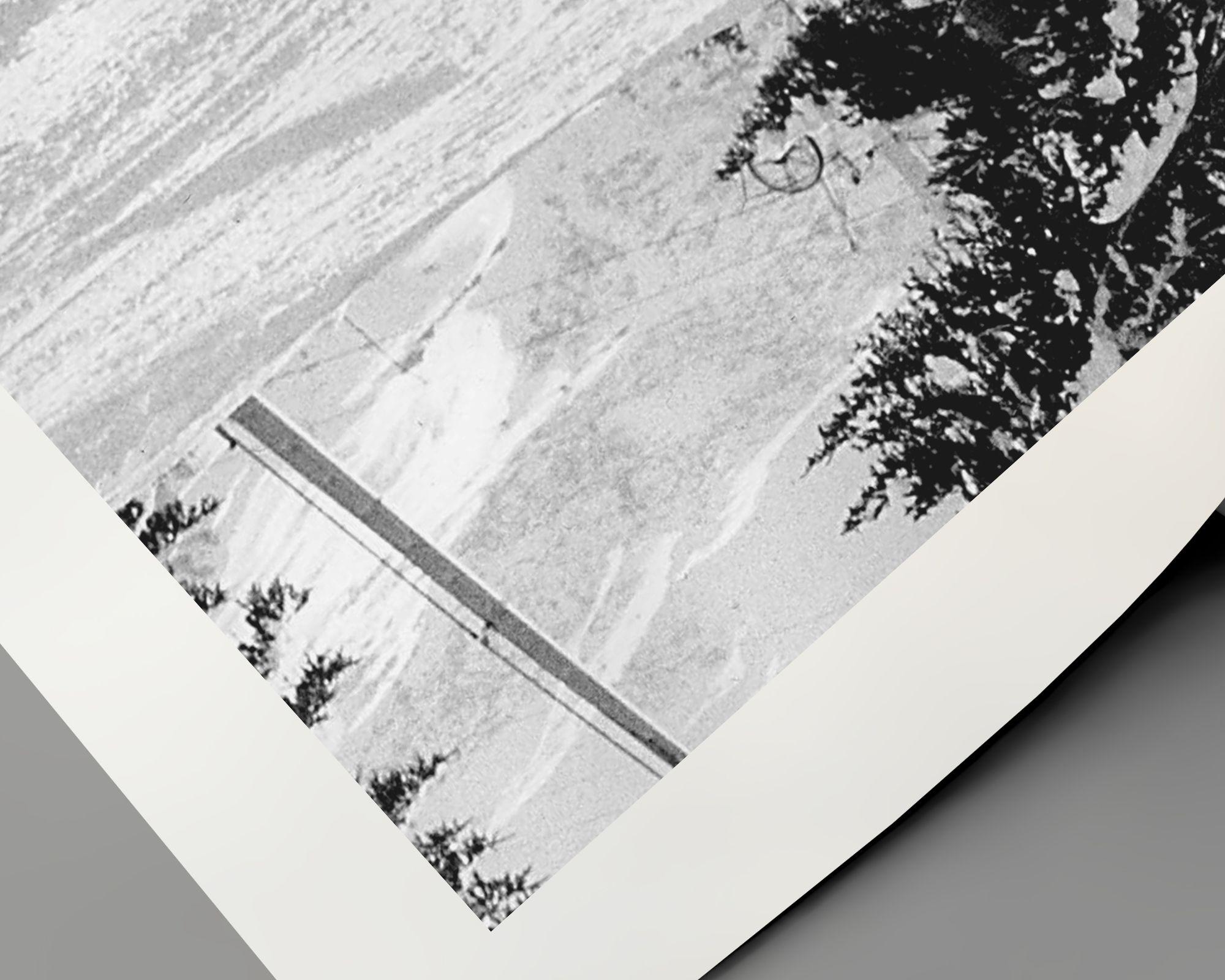 Brigitte Bardot - Contemporain Photograph par Unknown