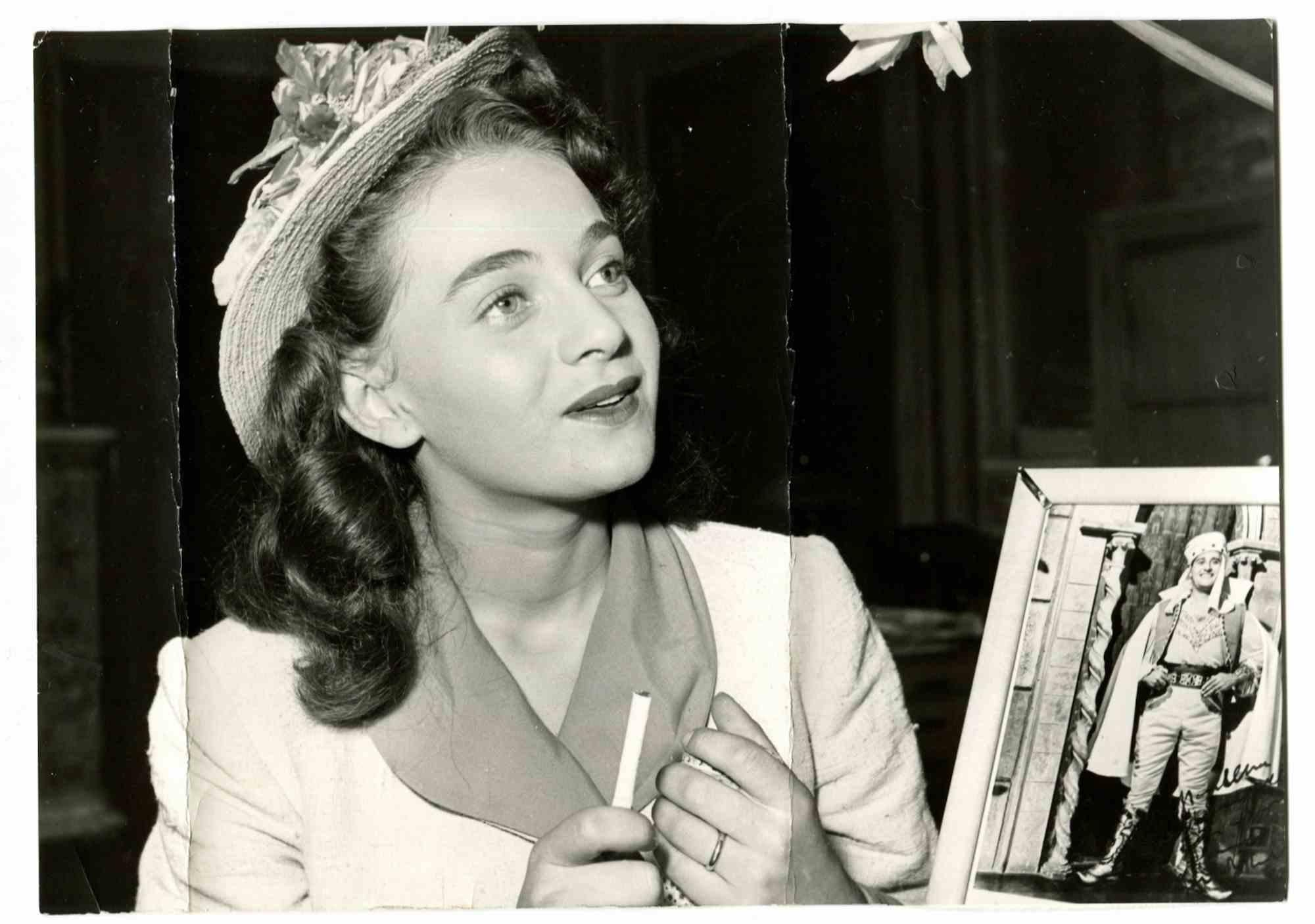 Brunella Bovo - Vintage Photo - Mid-20th Century - Photograph by Unknown