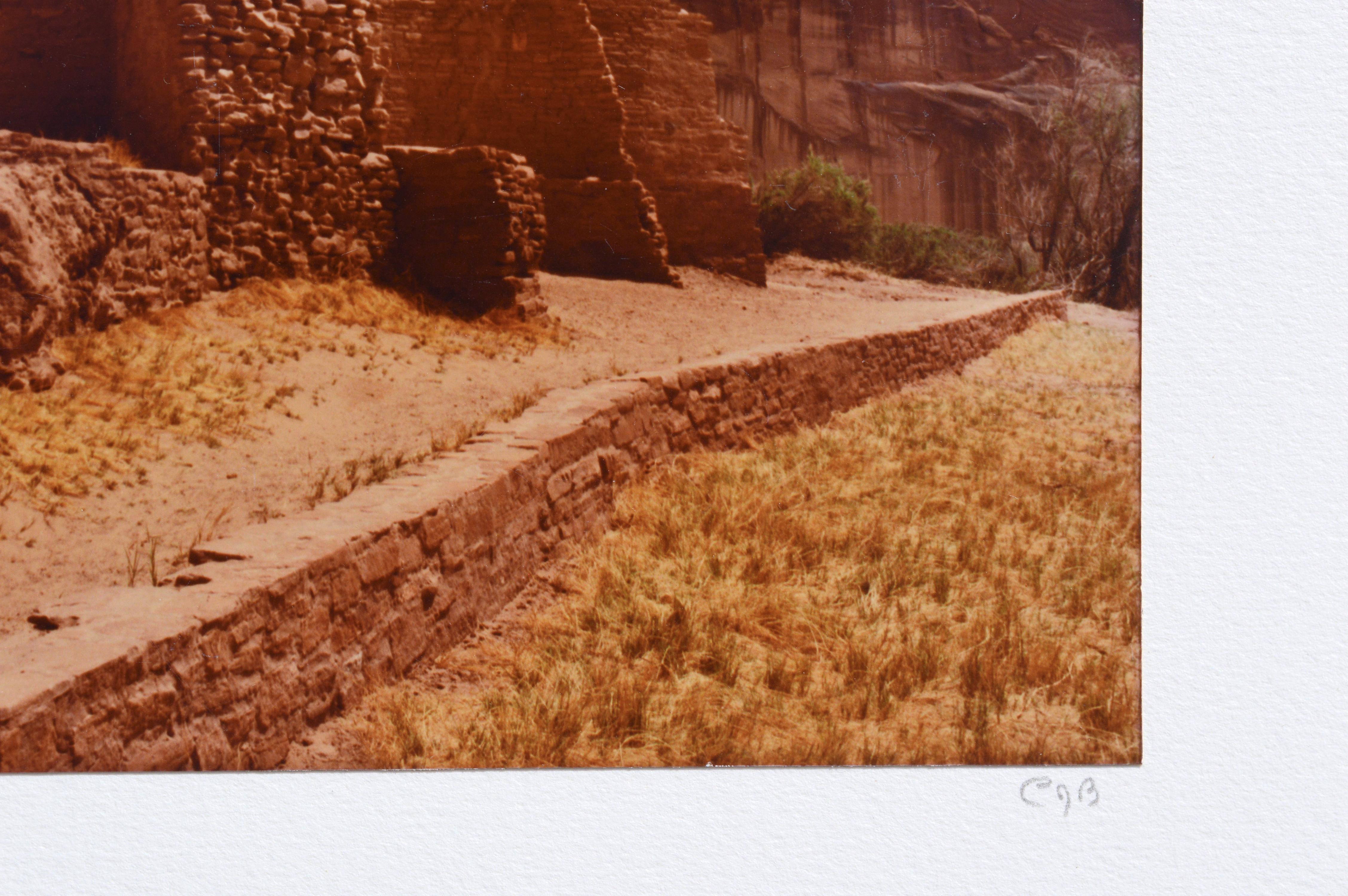 Photographie de paysage désertique du Canyon de Chelly National Monument par un artiste inconnu (américain, 20e siècle). Signé 