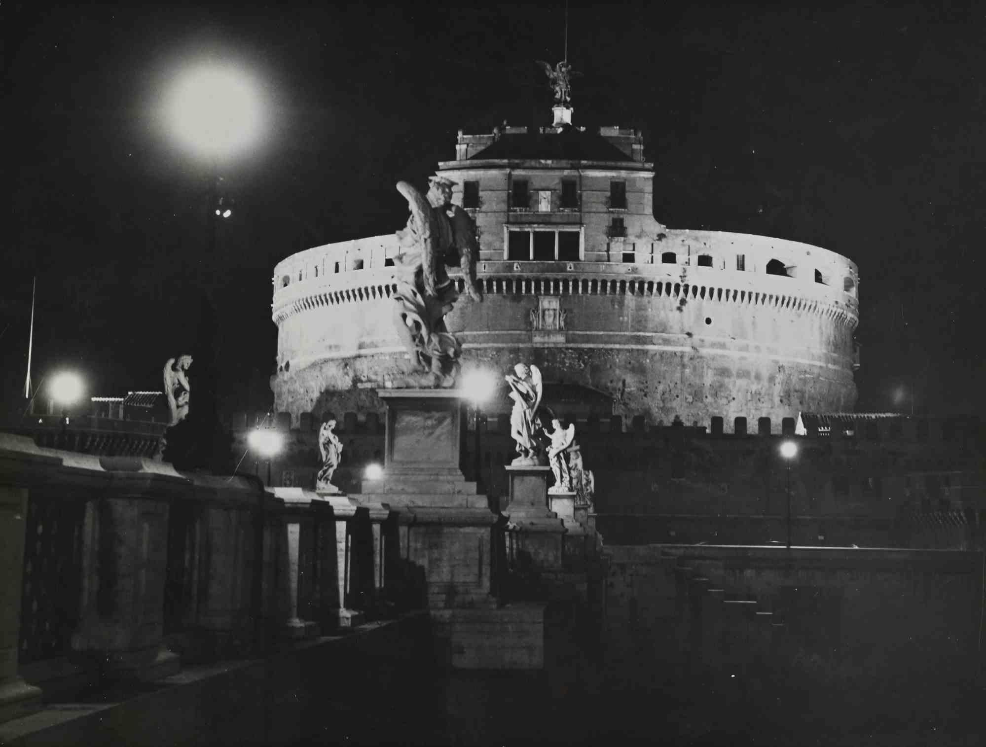 Unknown Landscape Photograph – Castel S. Angelo, Rom – Vintage-Foto – Mitte des 20. Jahrhunderts