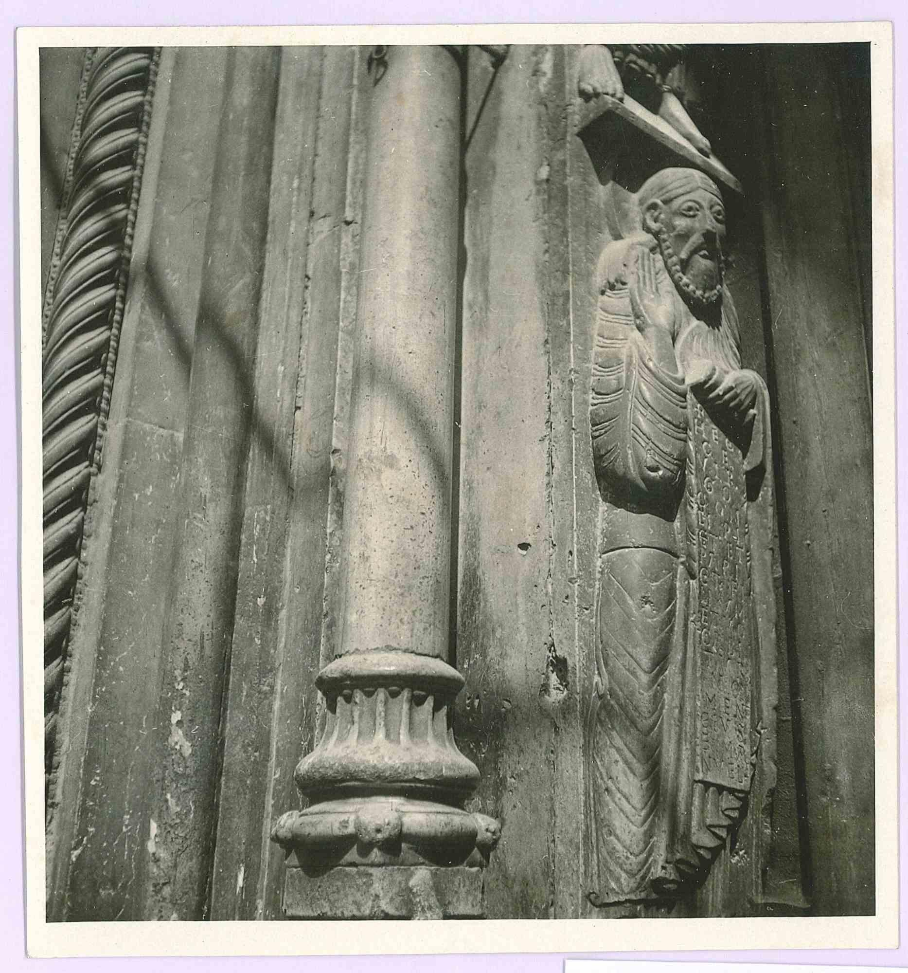 Figurative Photograph de Unknown - Relieve de catedral - Foto de época - Principios del siglo XX