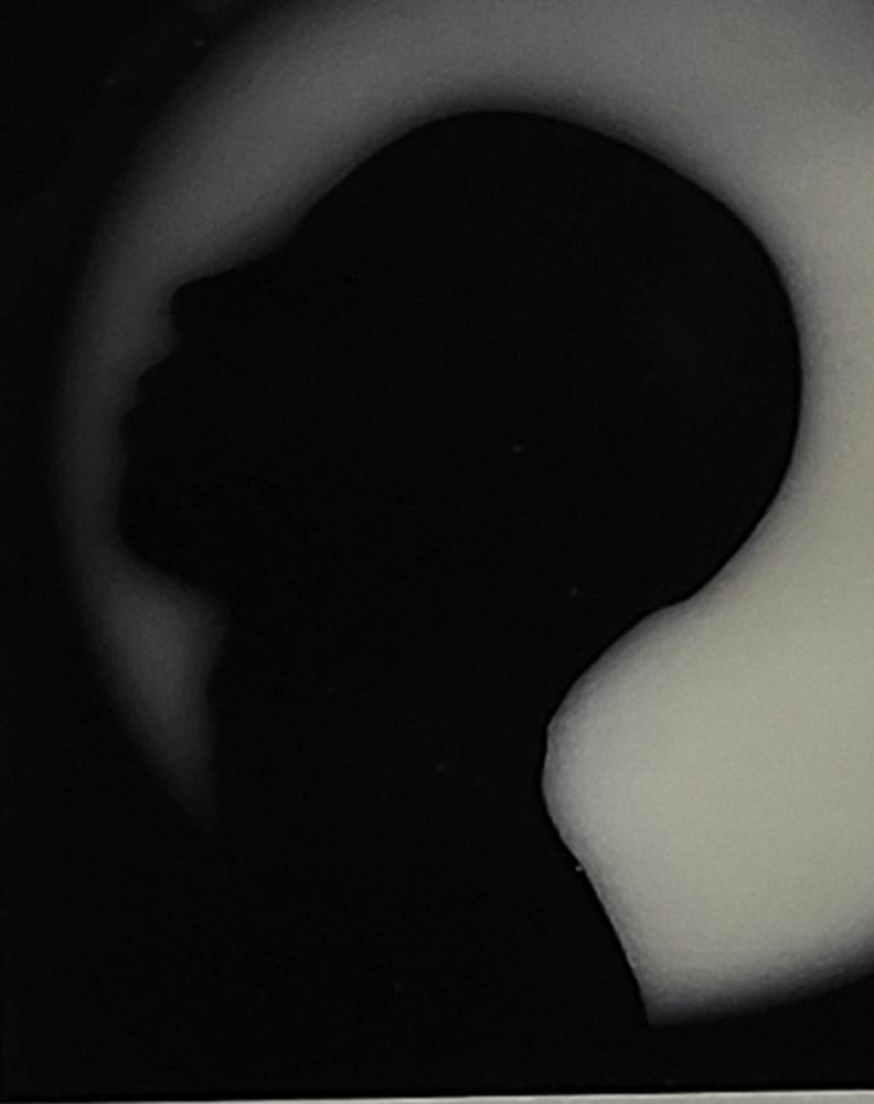 CHIARO DI LUNA - Fotografia bianco e nero su carta fotografica - Photorealist Photograph by Unknown