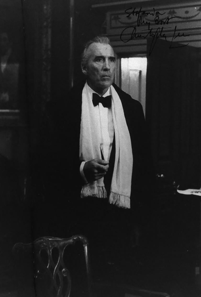 Black and White Photograph Unknown - Christopher Lee - Photographie ancienne - 1970