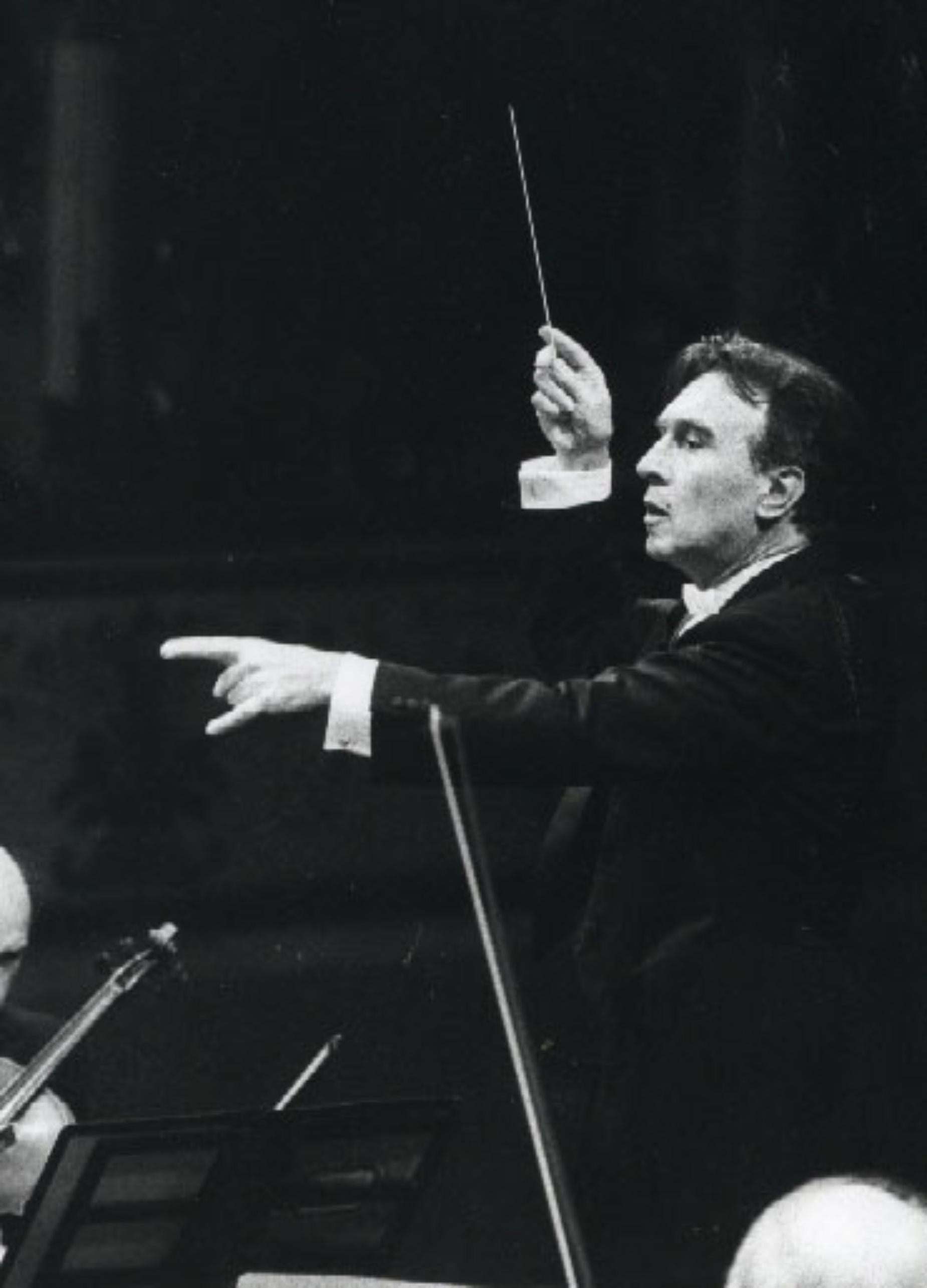Figurative Photograph de Unknown - Claudio Abbado  - Foto vintage - Años 80
