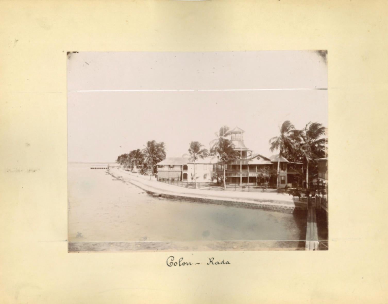 Baia di Colon e mercato di Colon - Foto originale d'epoca - 1880 - Photograph di Unknown