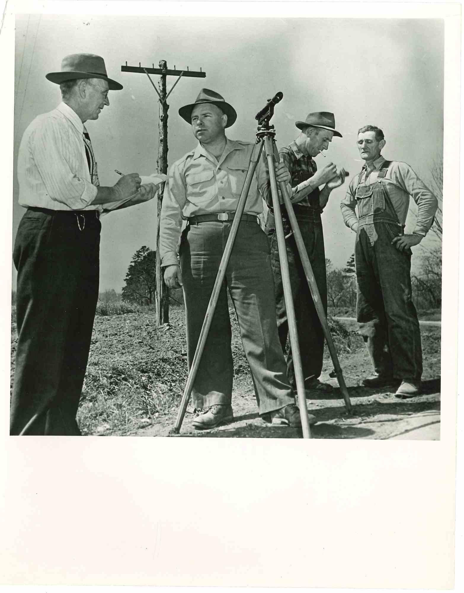 Unknown Figurative Photograph - Community Service  - American Vintage Photograph - Mid 20th Century