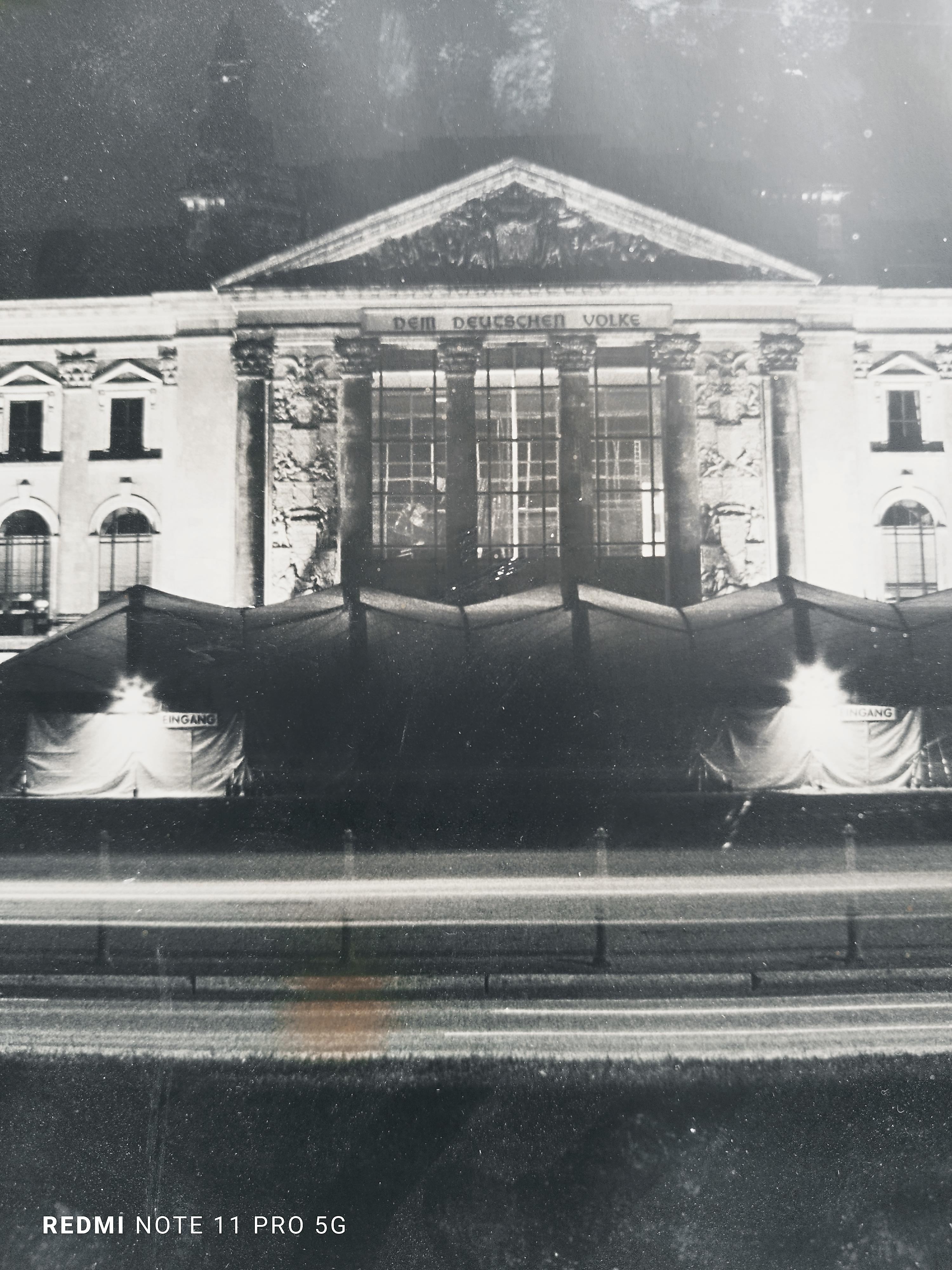 DER DEUSCHER VOLKE - Photographie sur papier baryté, Nino La Rocca , Italie 1987 en vente 5