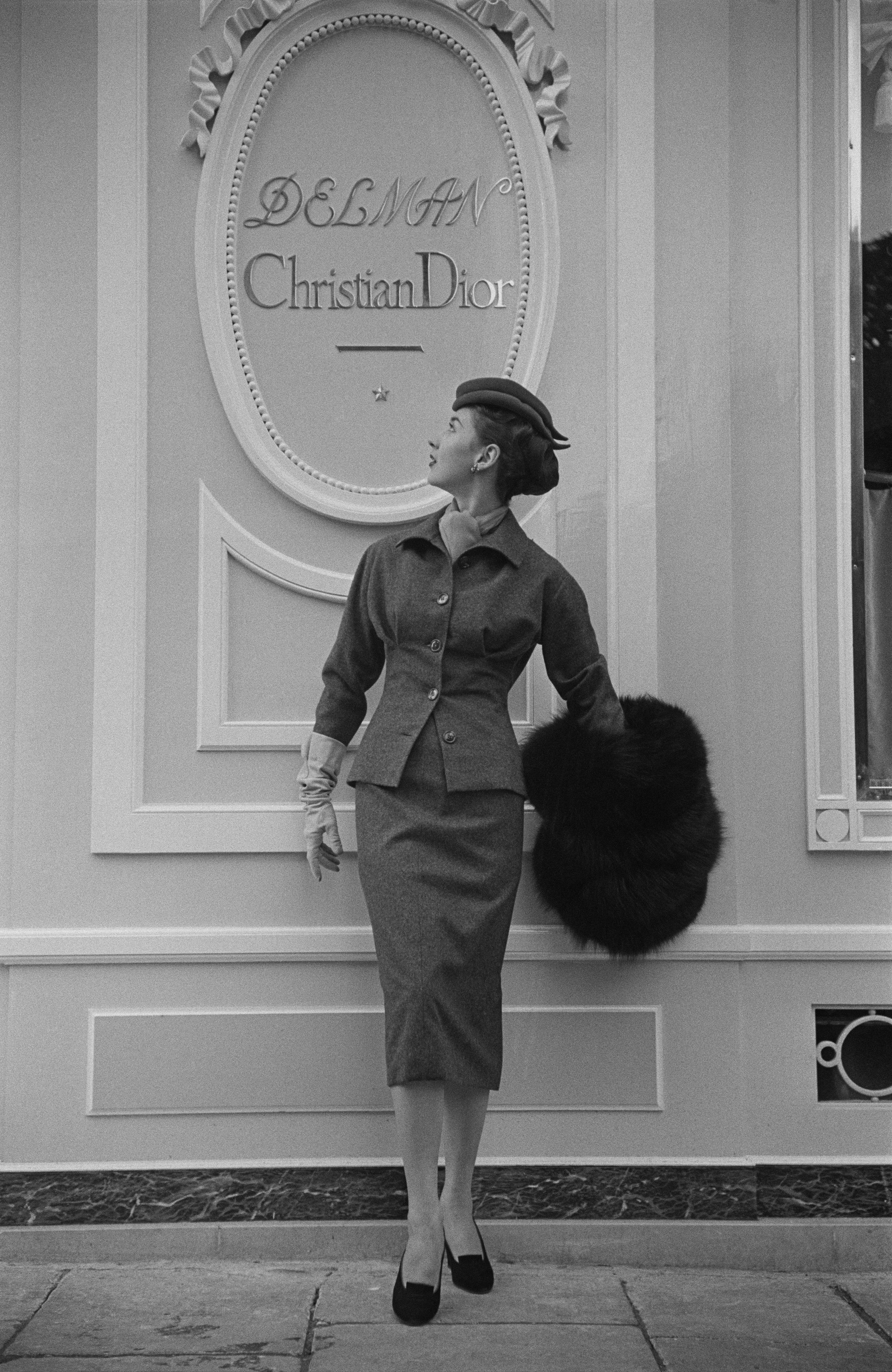 Unknown Portrait Photograph - Dior Boutique in Paris (1953) - Silver Gelatin Fibre Print