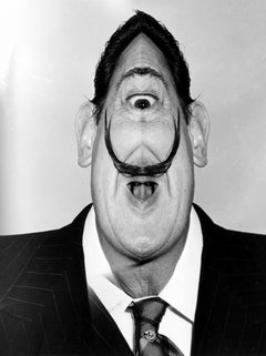 Salvador Dalí distorsionado