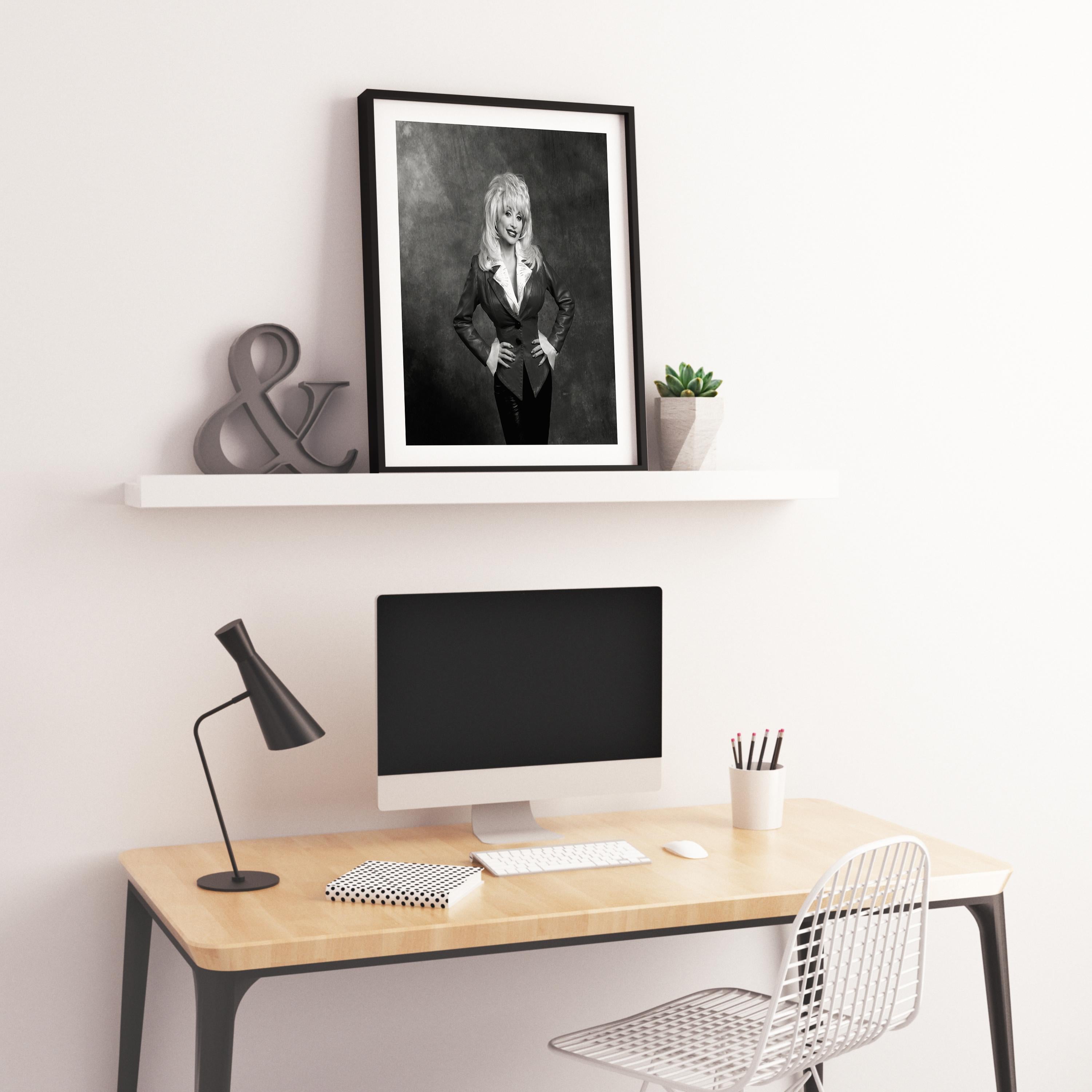 Dolly Parton Smiling in the Studio Globe Photos Fine Art Print - Black Black and White Photograph by Unknown
