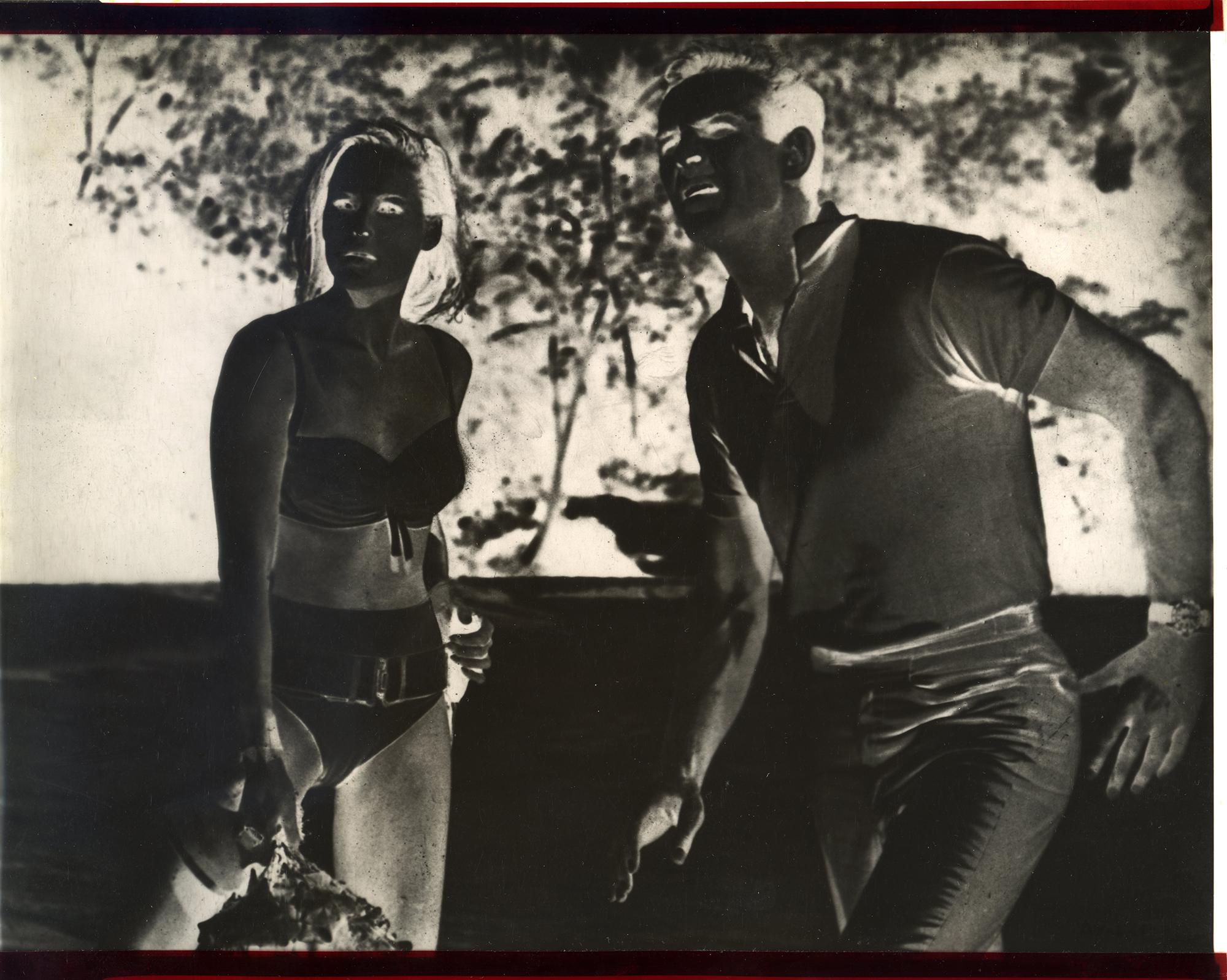Dr. No - Fotografía y negativo antiguo de gran formato - Art Contemporáneo de Unknown