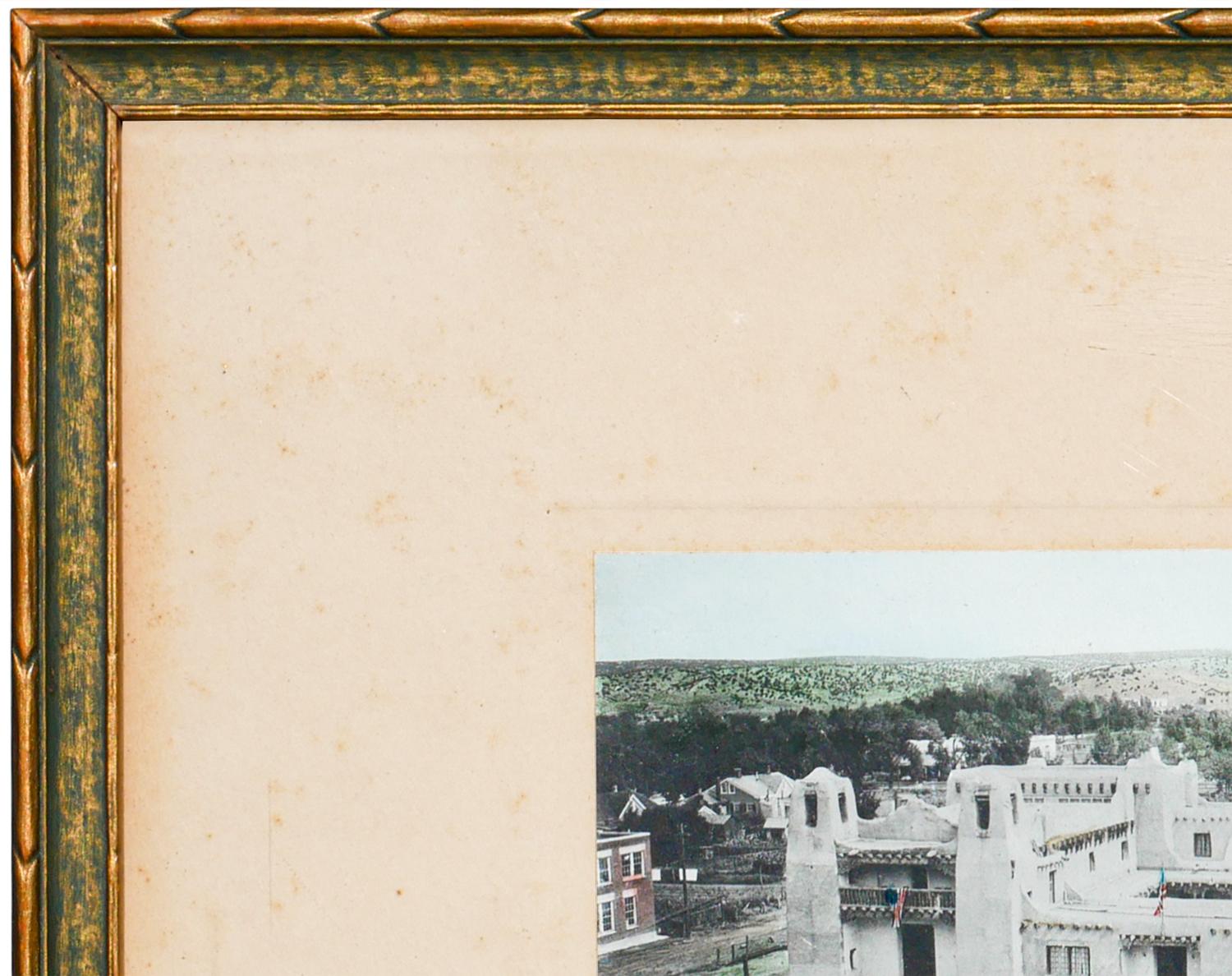 Fotografía arquitectónica histórica en color del Museo de Arte de Nuevo México - Photograph Realista de Unknown