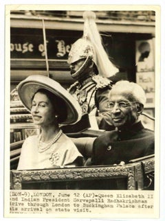 Elizabeth II. und  Sarvepalli Radhakrishnan – Vintage- Pressdruck im Vintage-Stil – 1963