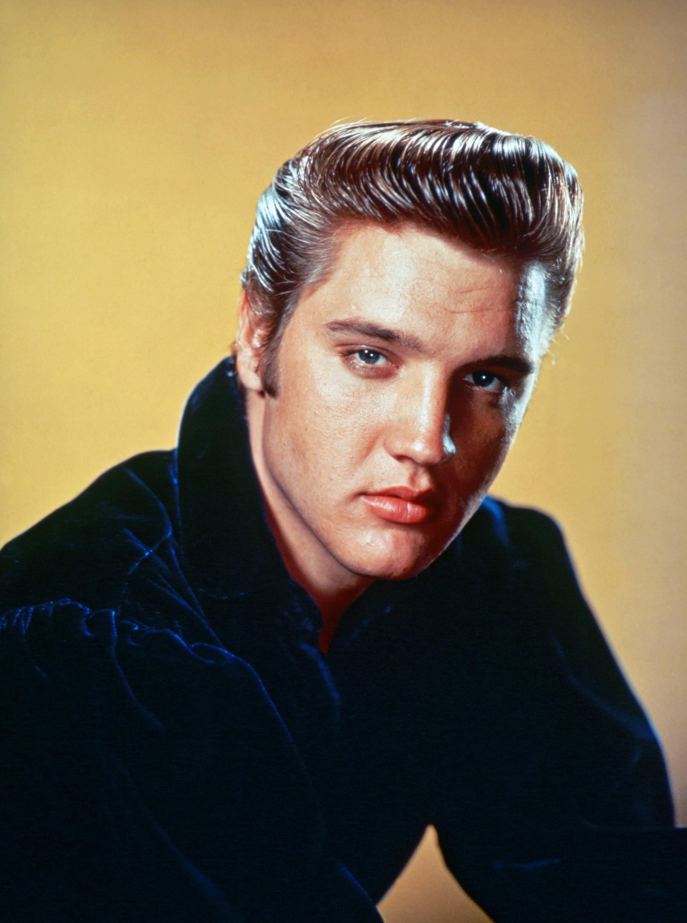Unknown Portrait Photograph - Elvis Presley Brilliant Portrait in Color Globe Photos Fine Art Print