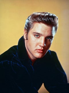 Elvis Presley Brilliant Portrait in Color Globe Photos Fine Art Print