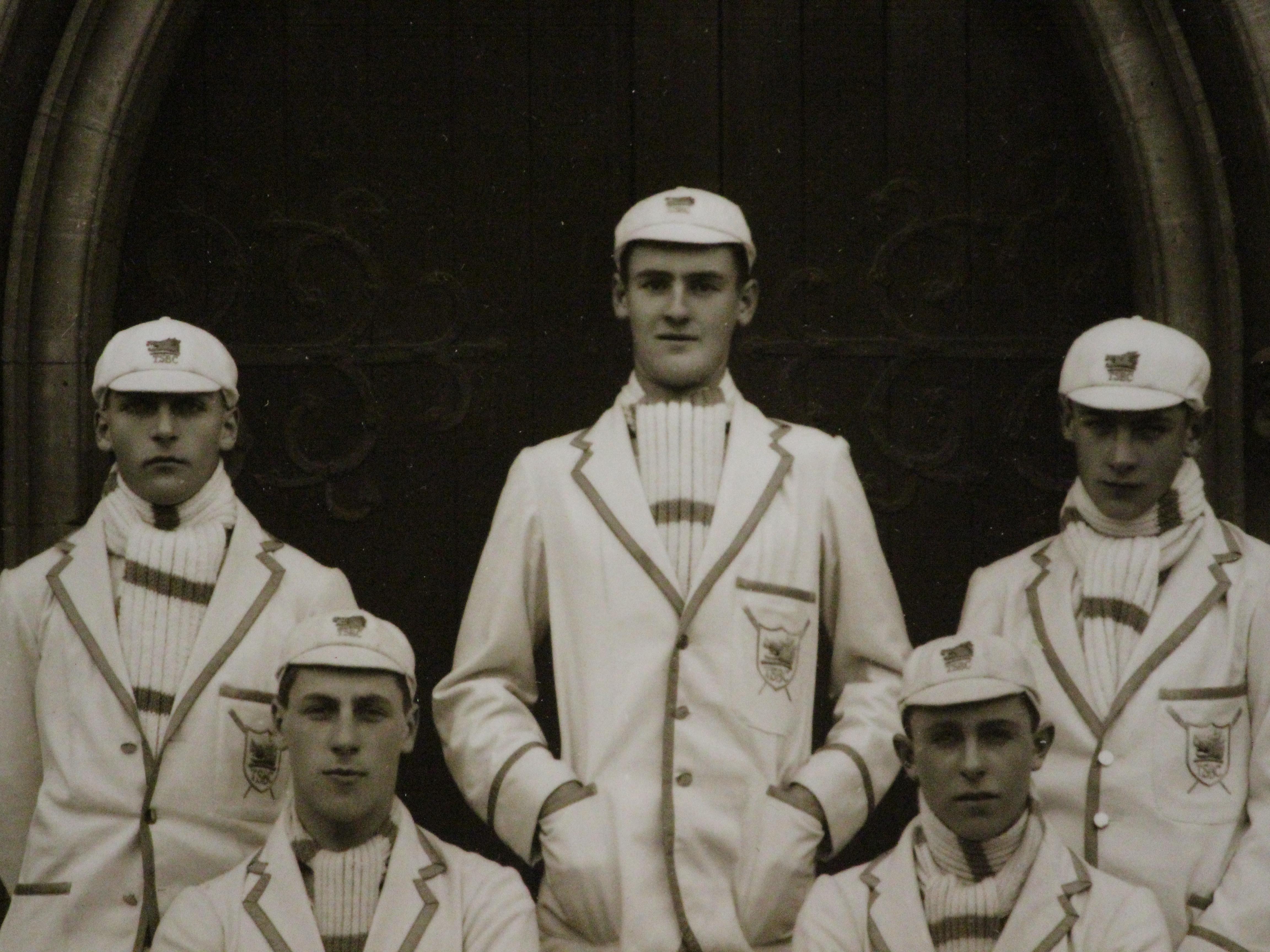 B&W c1920s photo depicting an English school boys' cricket team TSBC in classic rowing blazer attire

Photo Sz: 9 1/4