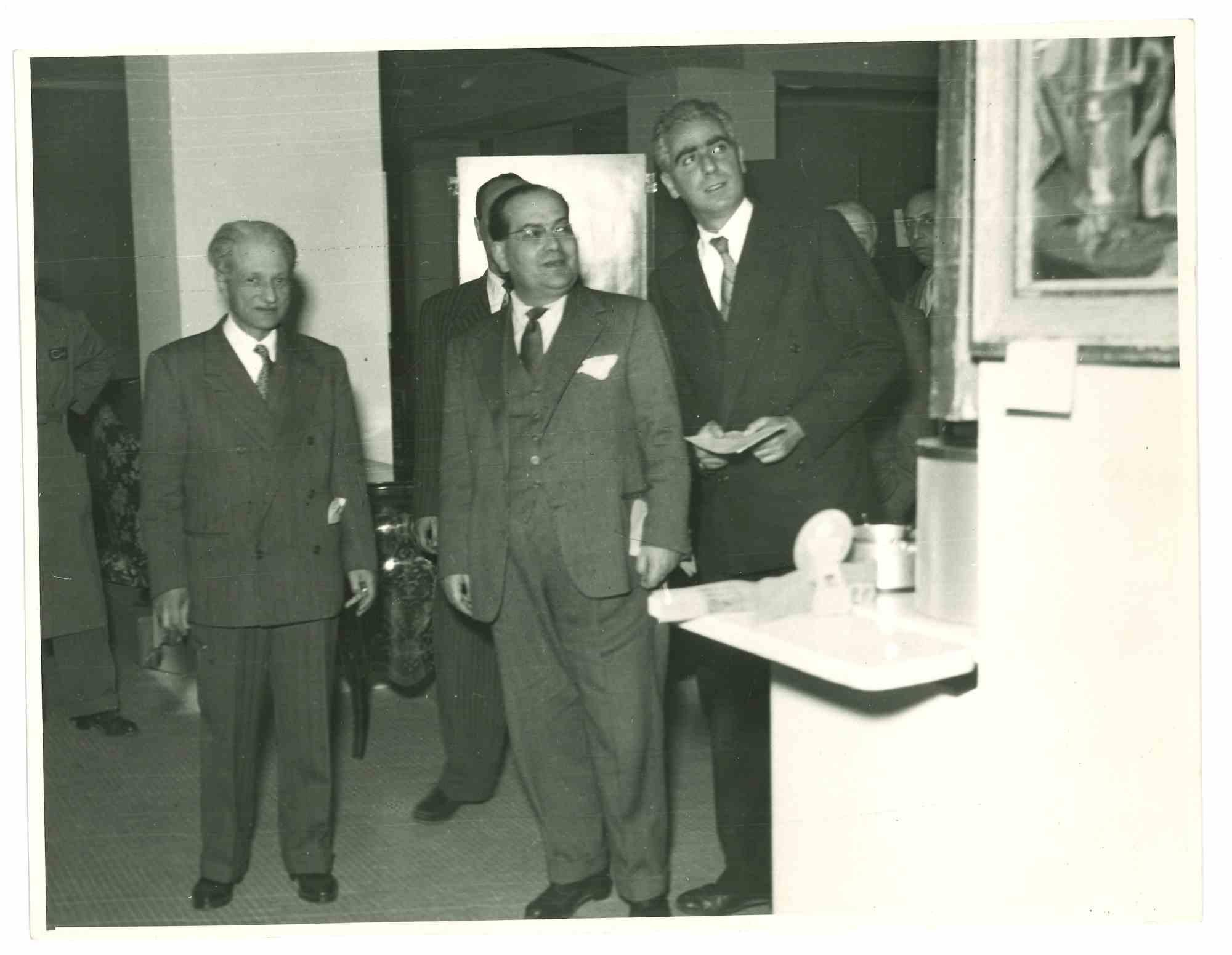 Unknown Portrait Photograph - Exhibition- Culture in Italy- Photo - 1960s
