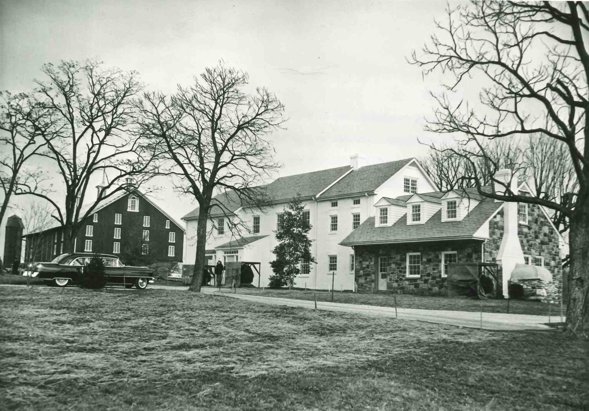 Unknown Figurative Photograph - Farm Home - American Vintage Photograph - Mid 20th Century