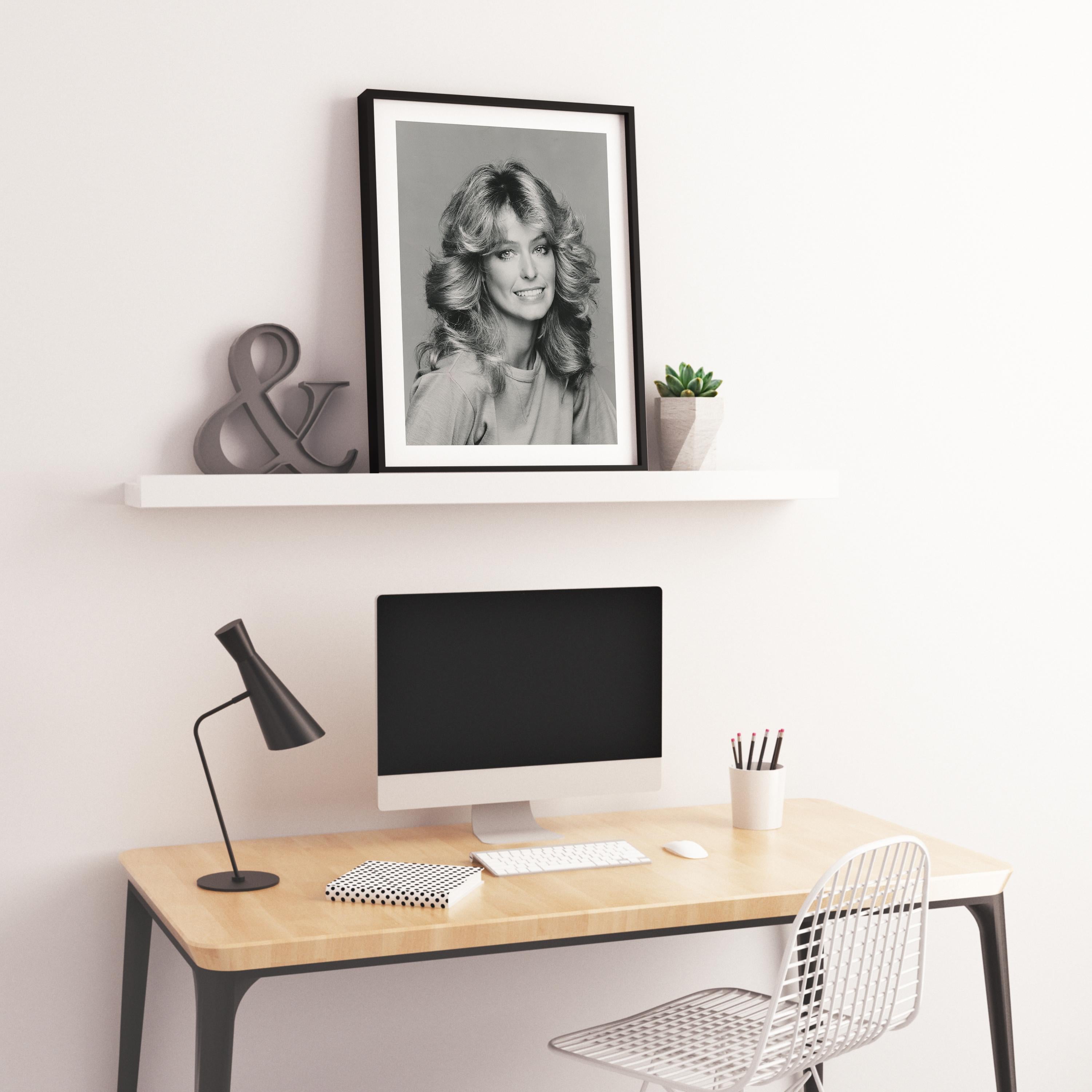 Farrah Fawcett Smiling Fine Art Print - Gray Black and White Photograph by Unknown