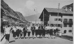 Fascism Period in Italy - Girls in Uniform - Vintage b/w Photo - 1934 ca.